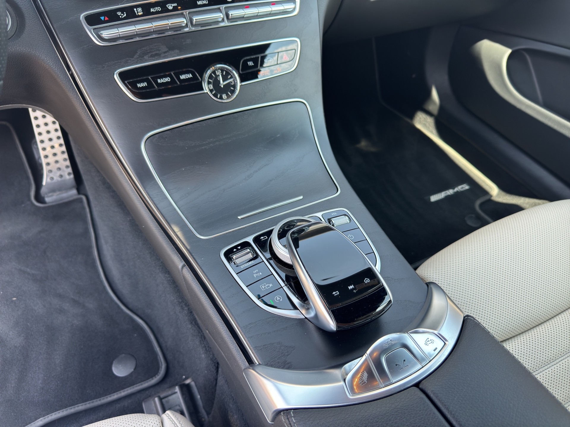 MERCEDES-BENZ C 300 AMG Line 4Matic Cabriolet 9G-Tronic - 14