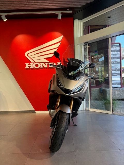 HONDA NT 1100 DCT E.S. - 8