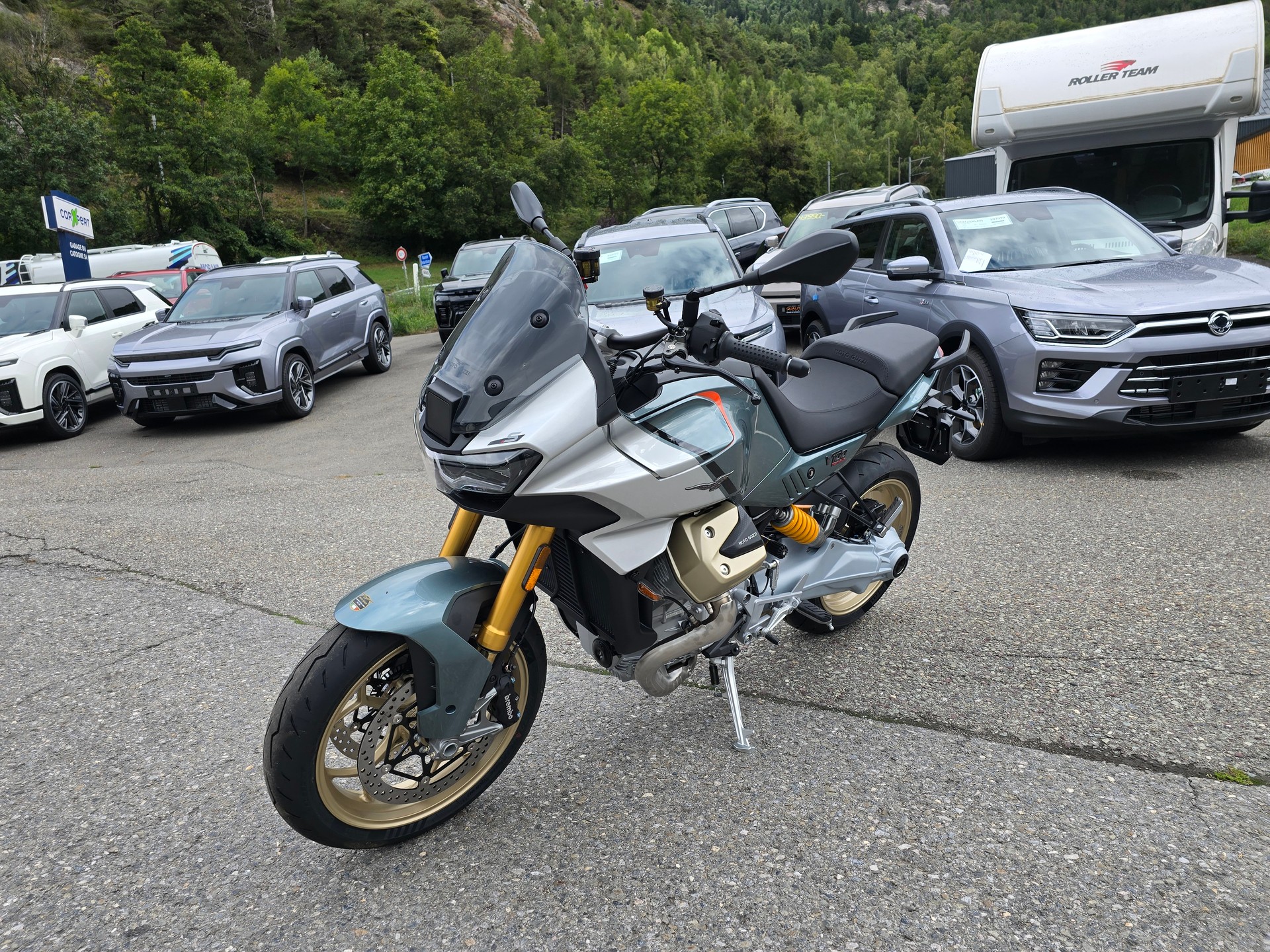 MOTO GUZZI V100 Mandello S - 11
