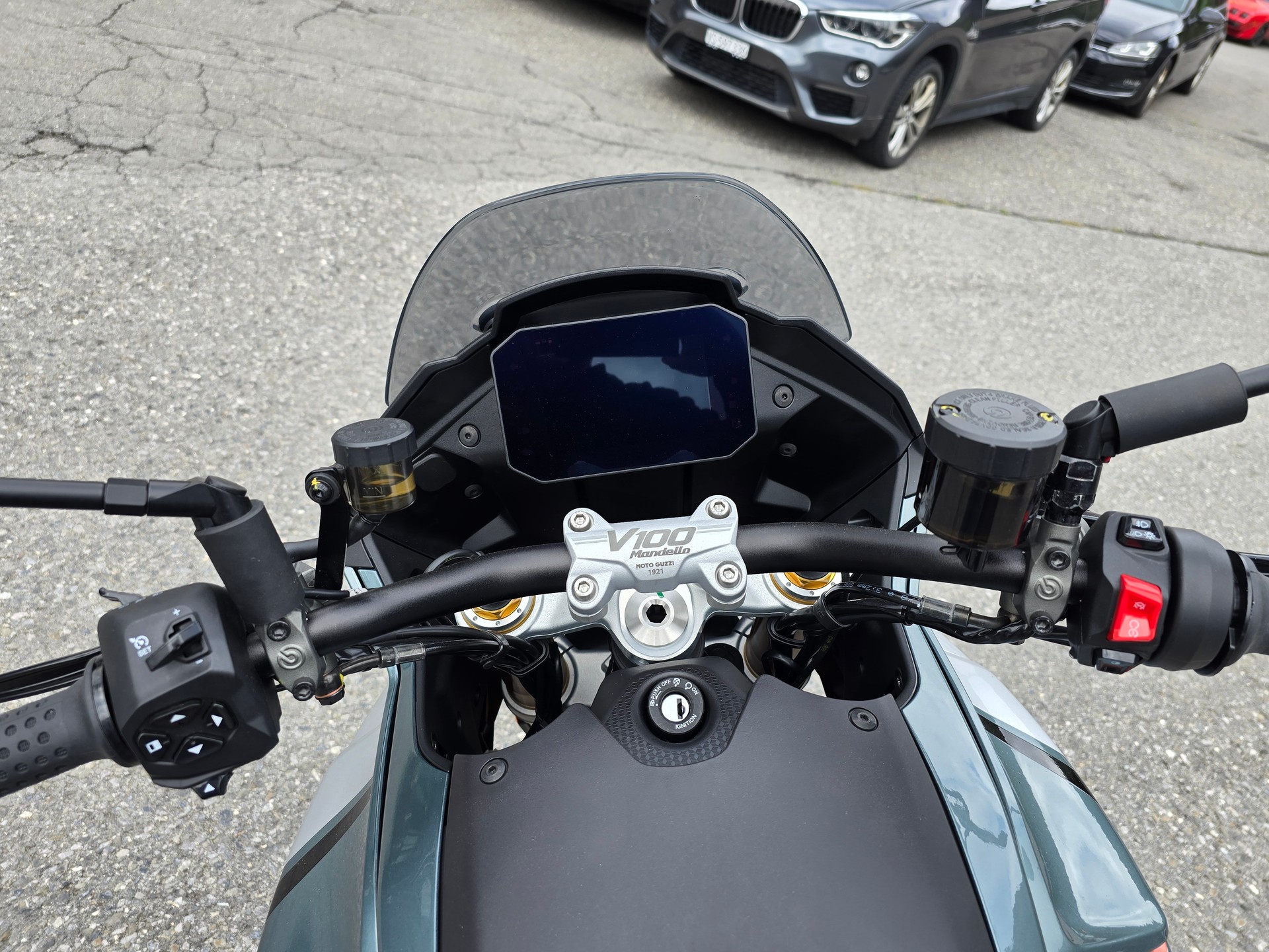 MOTO GUZZI V100 Mandello S - 15