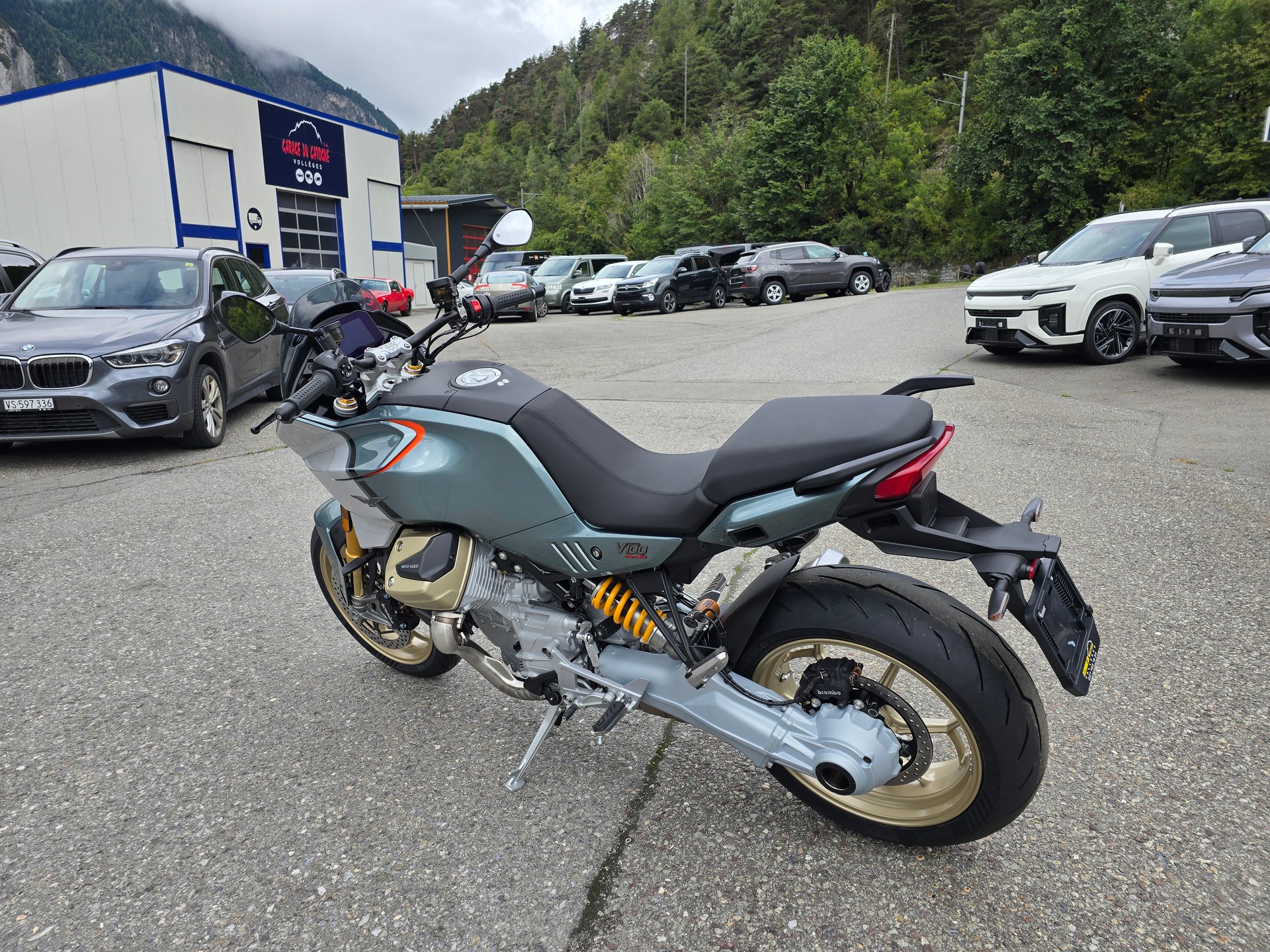 MOTO GUZZI V100 Mandello S - 8