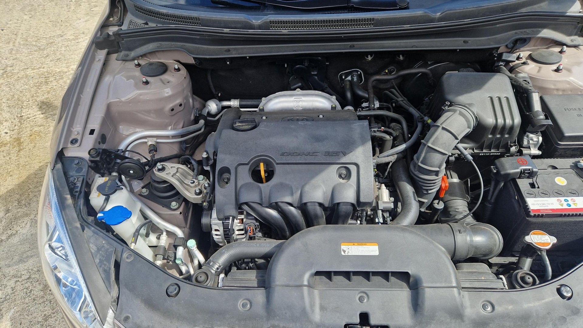 KIA Cee'd Sporty Wagon 1.6 16V Trend Automatic - 12