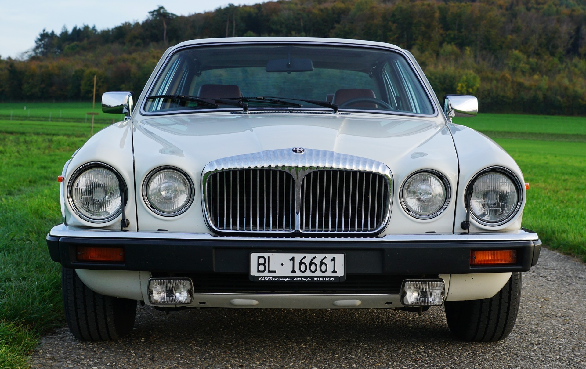 DAIMLER 5.3 Double Six