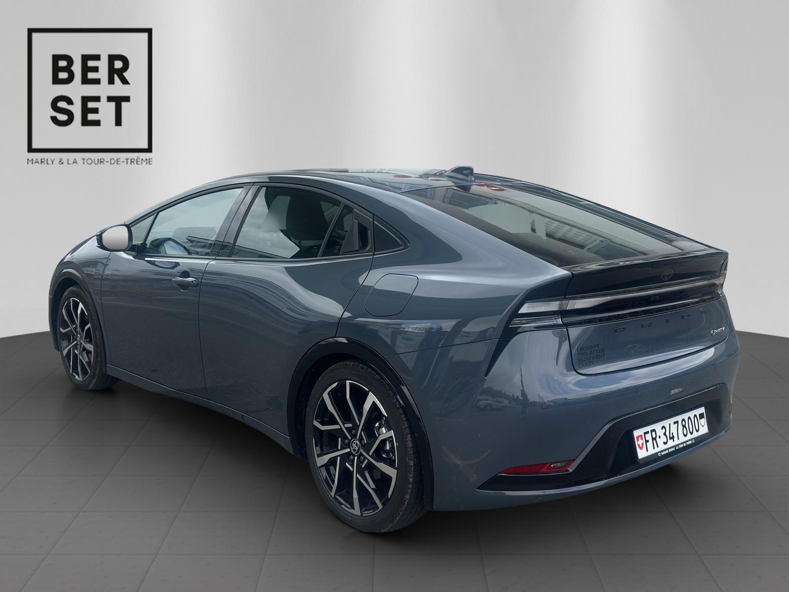 TOYOTA Prius 2.0 Plug-In-Hybrid Style - 3