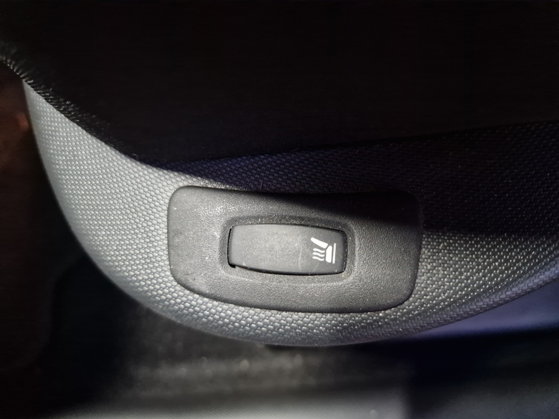 RENAULT Clio 1.2 16V T Swiss Edition EDC 12Mt Gara - 16