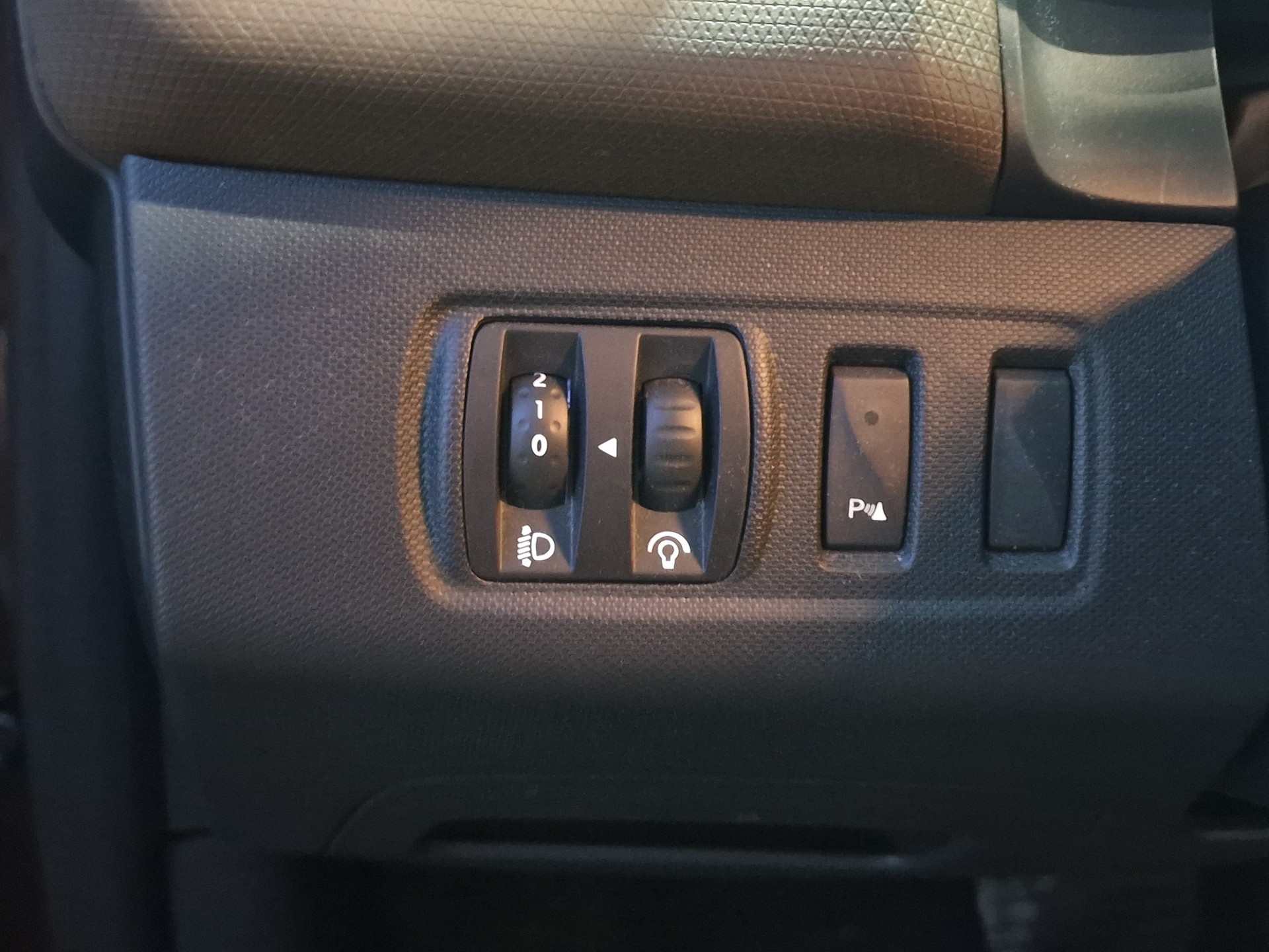 RENAULT Clio 1.2 16V T Swiss Edition EDC 12Mt Gara - 24