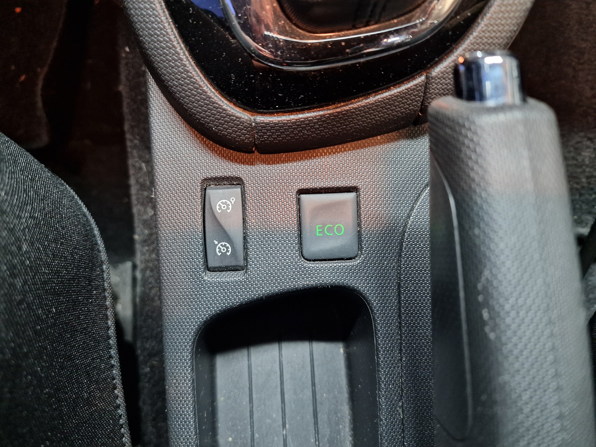 RENAULT Clio 1.2 16V T Swiss Edition EDC 12Mt Gara - 23