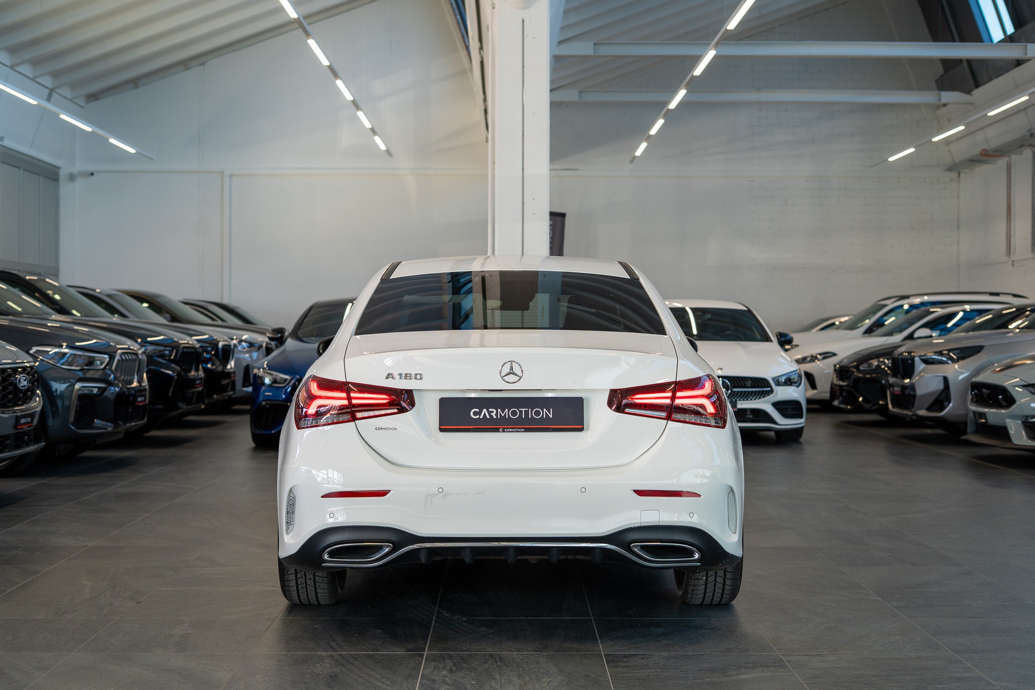 A 180 AMG Line Limousine