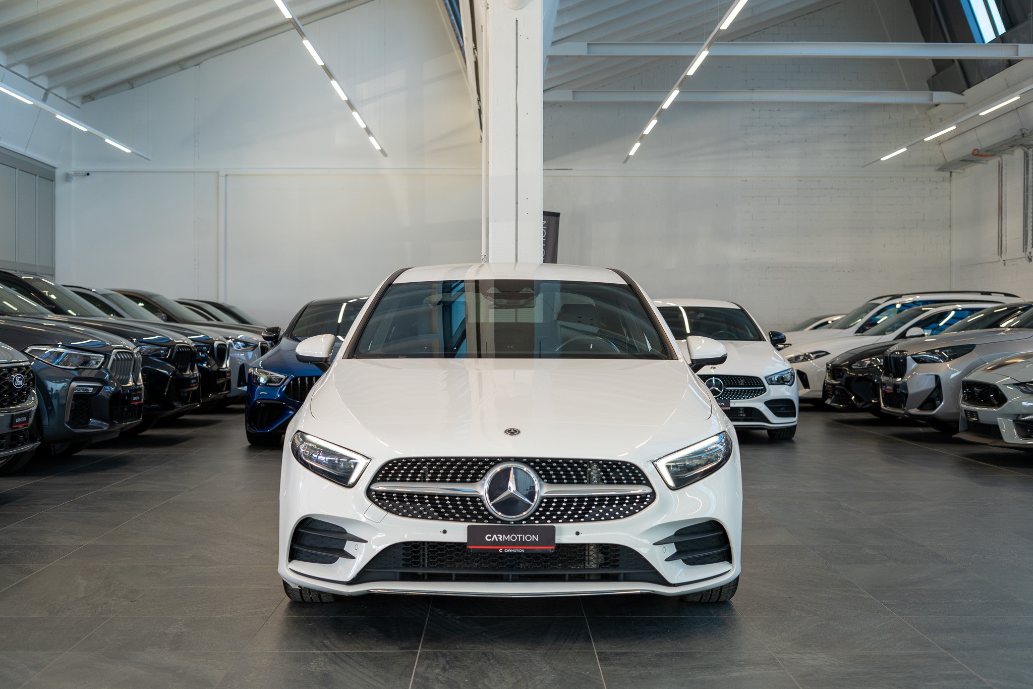 A 180 AMG Line Limousine