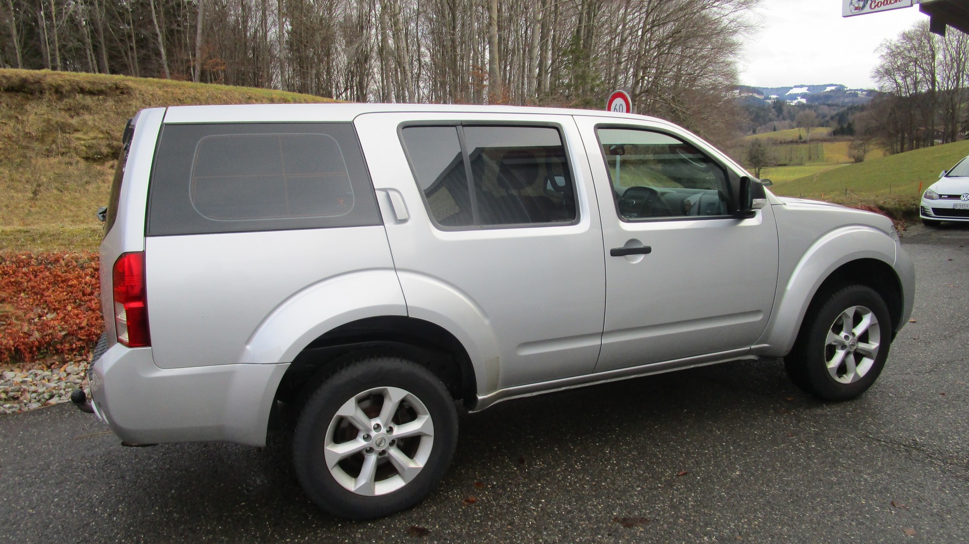 NISSAN Pathfinder 2.5 dCi SE - 3