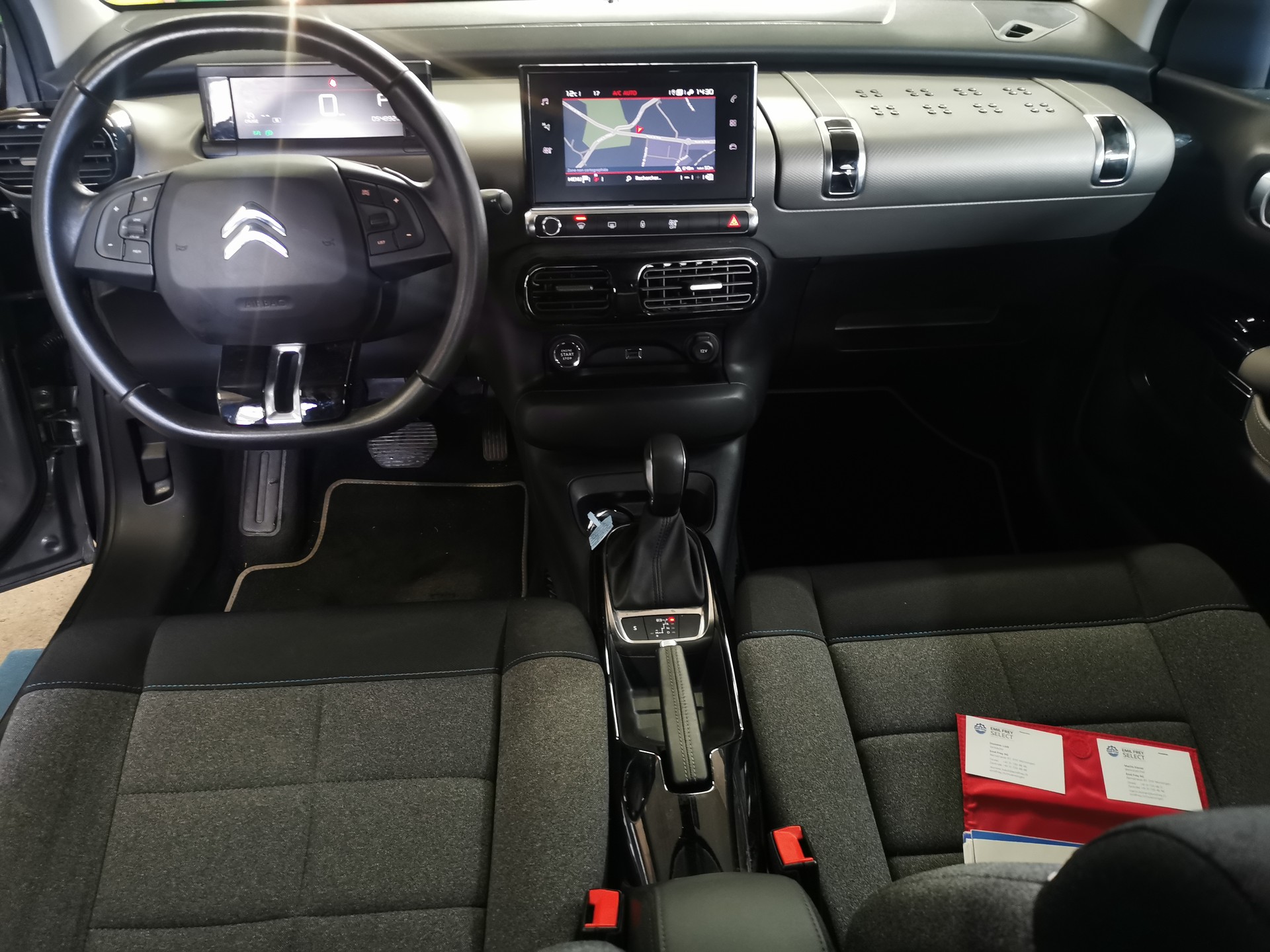 CITROEN C4 Cactus 1.5 Blue HDi Shine EAT6 - 10