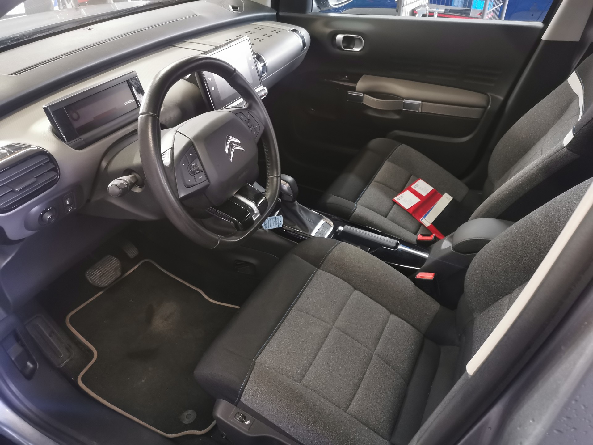 CITROEN C4 Cactus 1.5 Blue HDi Shine EAT6 - 9