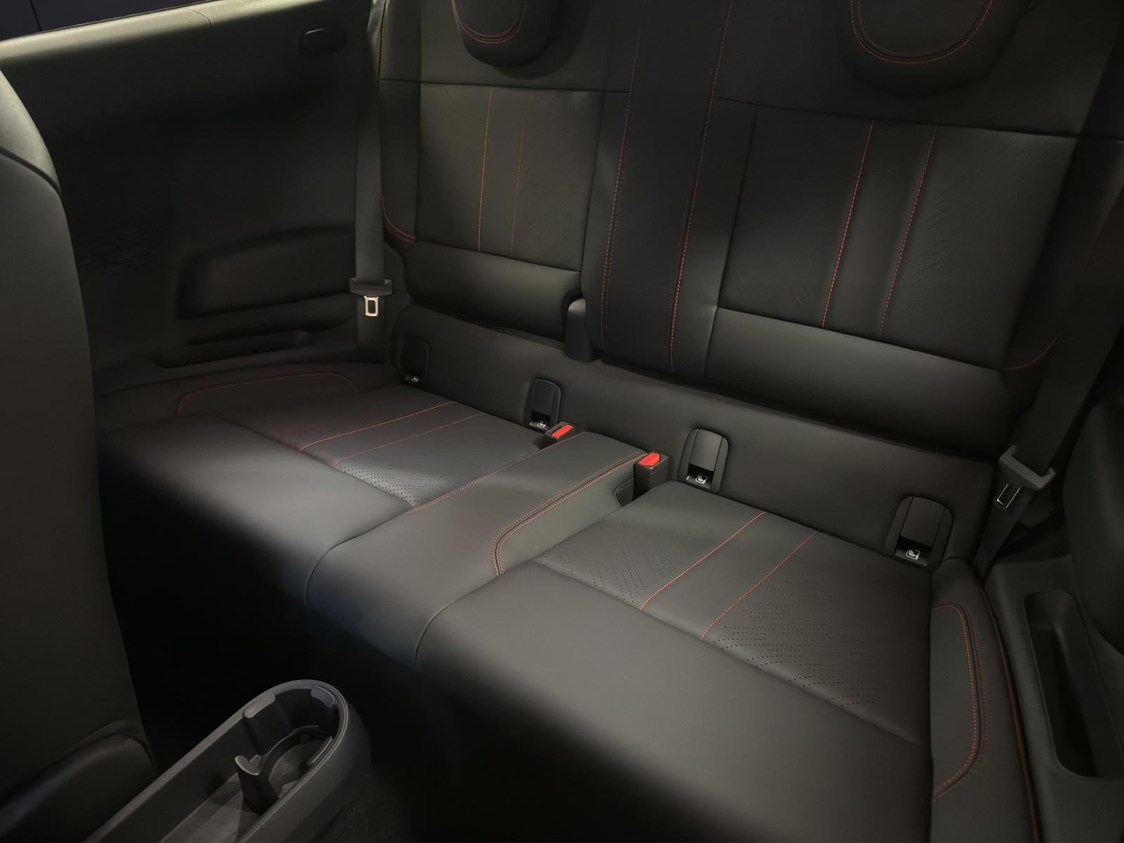 MINI J01 John Cooper Works - 13