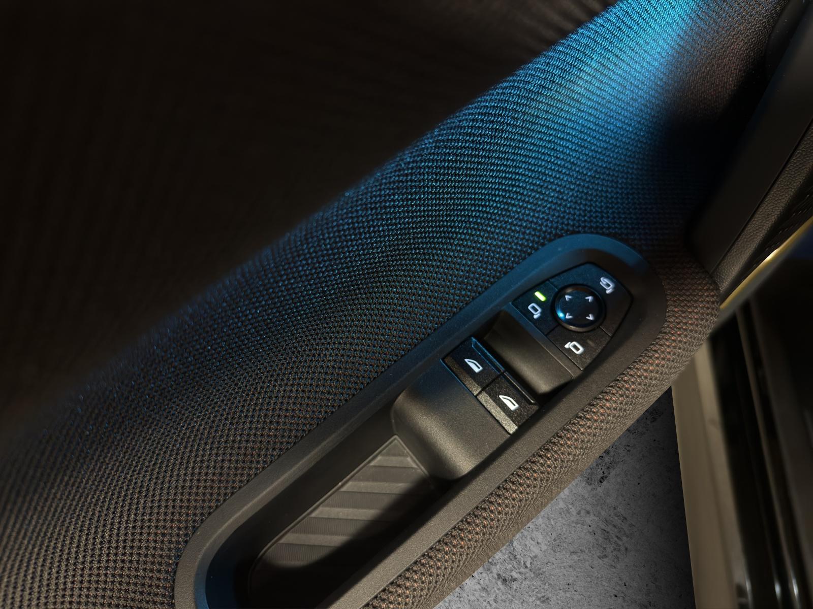 MINI J01 John Cooper Works - 11