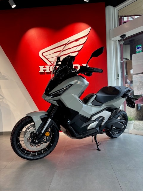 HONDA X-ADV 750 - 7