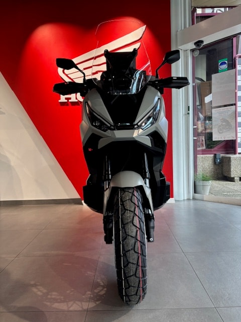 HONDA X-ADV 750 - 8