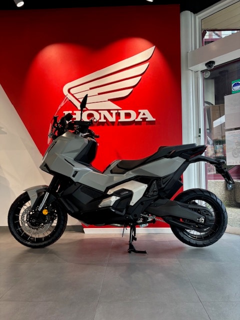HONDA X-ADV 750 - 6