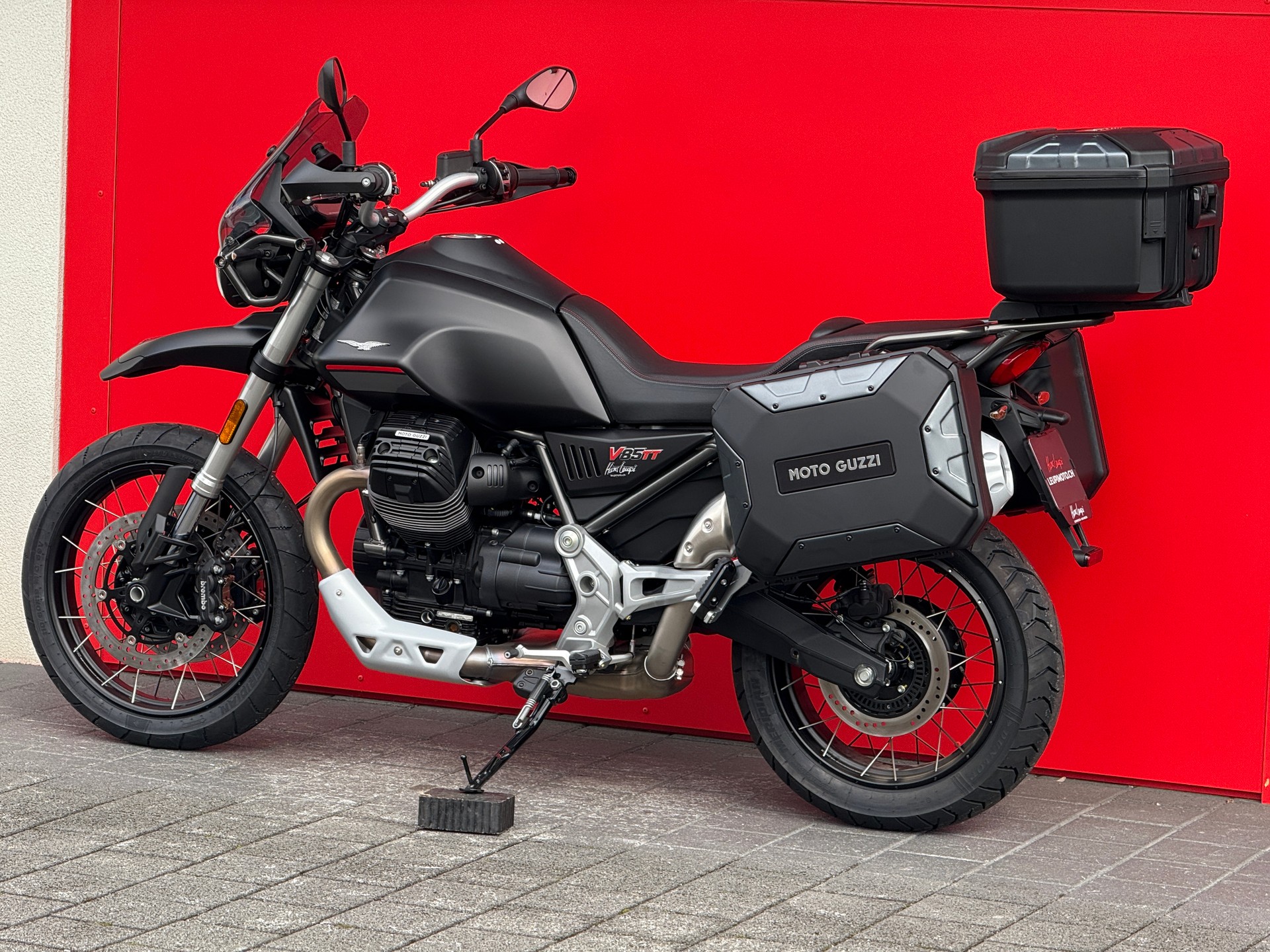 MOTO GUZZI V85 TT Touring (35kW) - 15