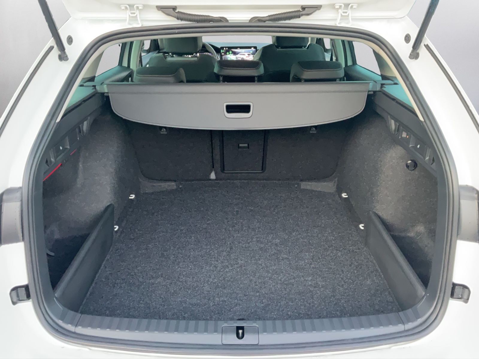 SKODA Octavia Combi 2.0 TDI DSG Selection - 12