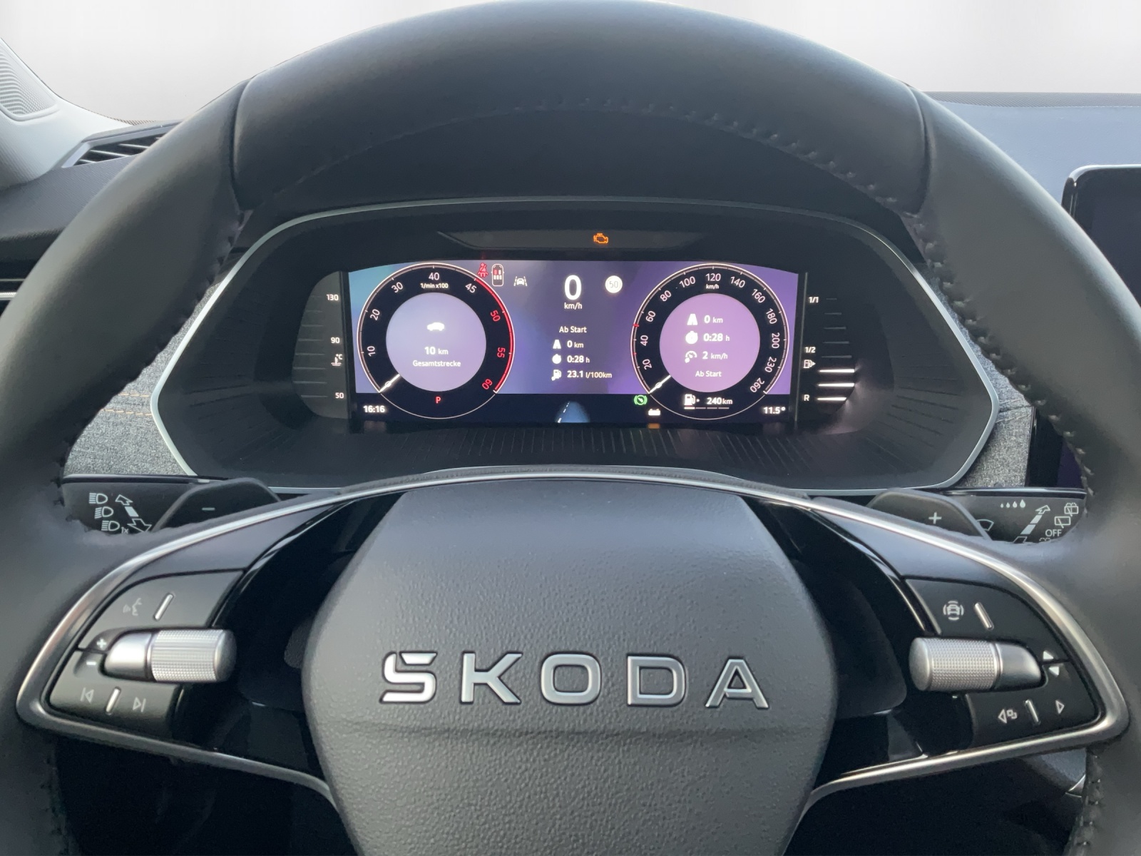 SKODA Octavia Combi 2.0 TDI DSG Selection - 8