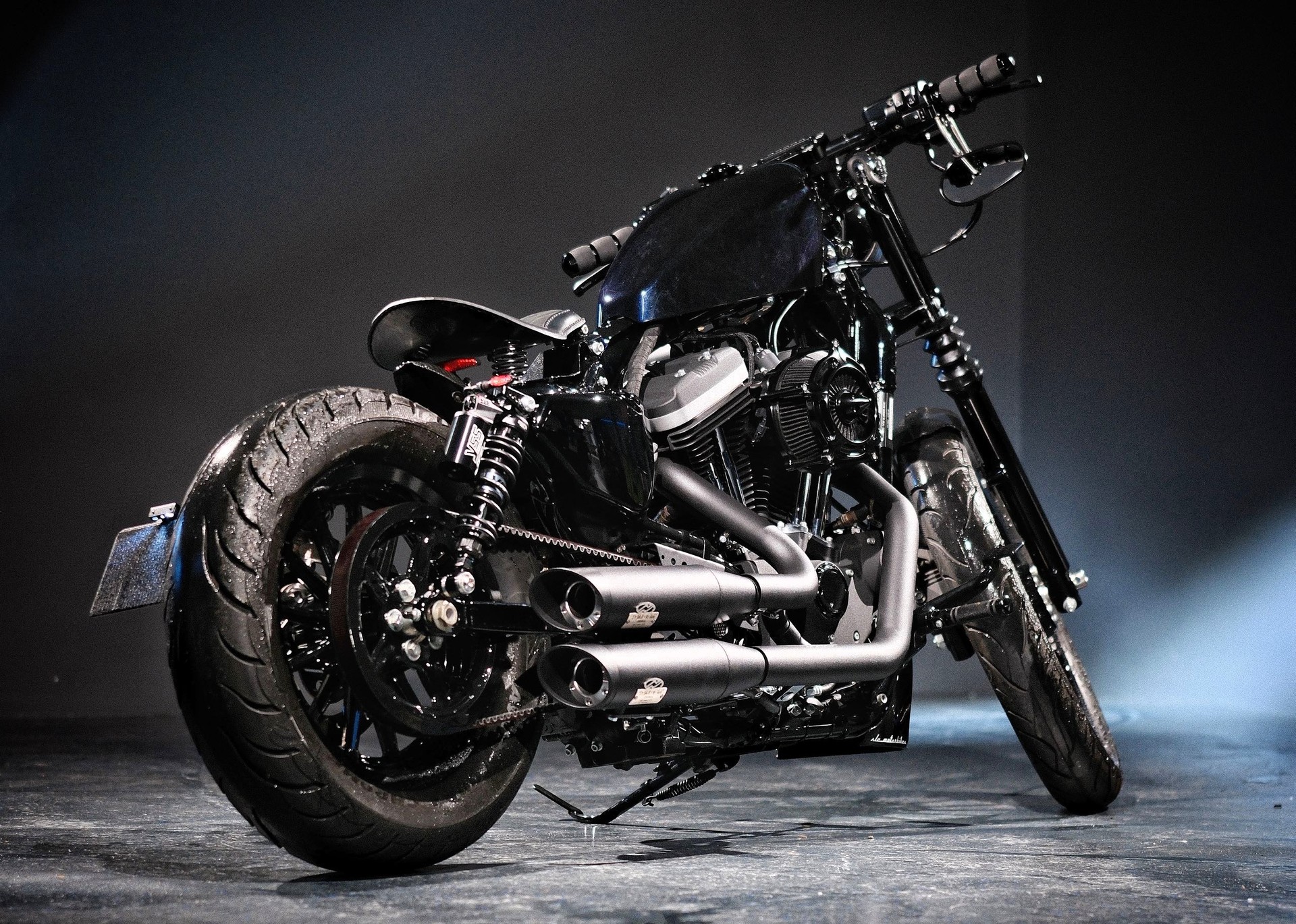 HARLEY-DAVIDSON XL 883 N Sportster Iron - 2