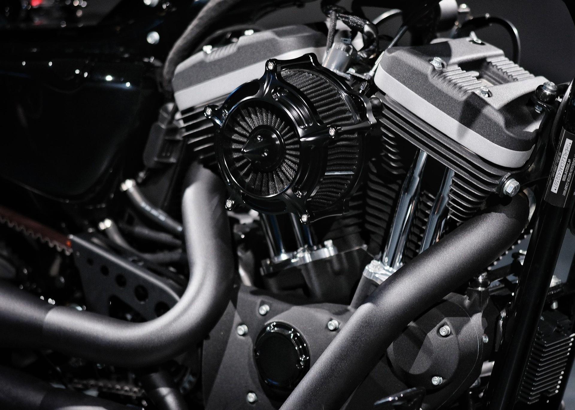 HARLEY-DAVIDSON XL 883 N Sportster Iron - 10