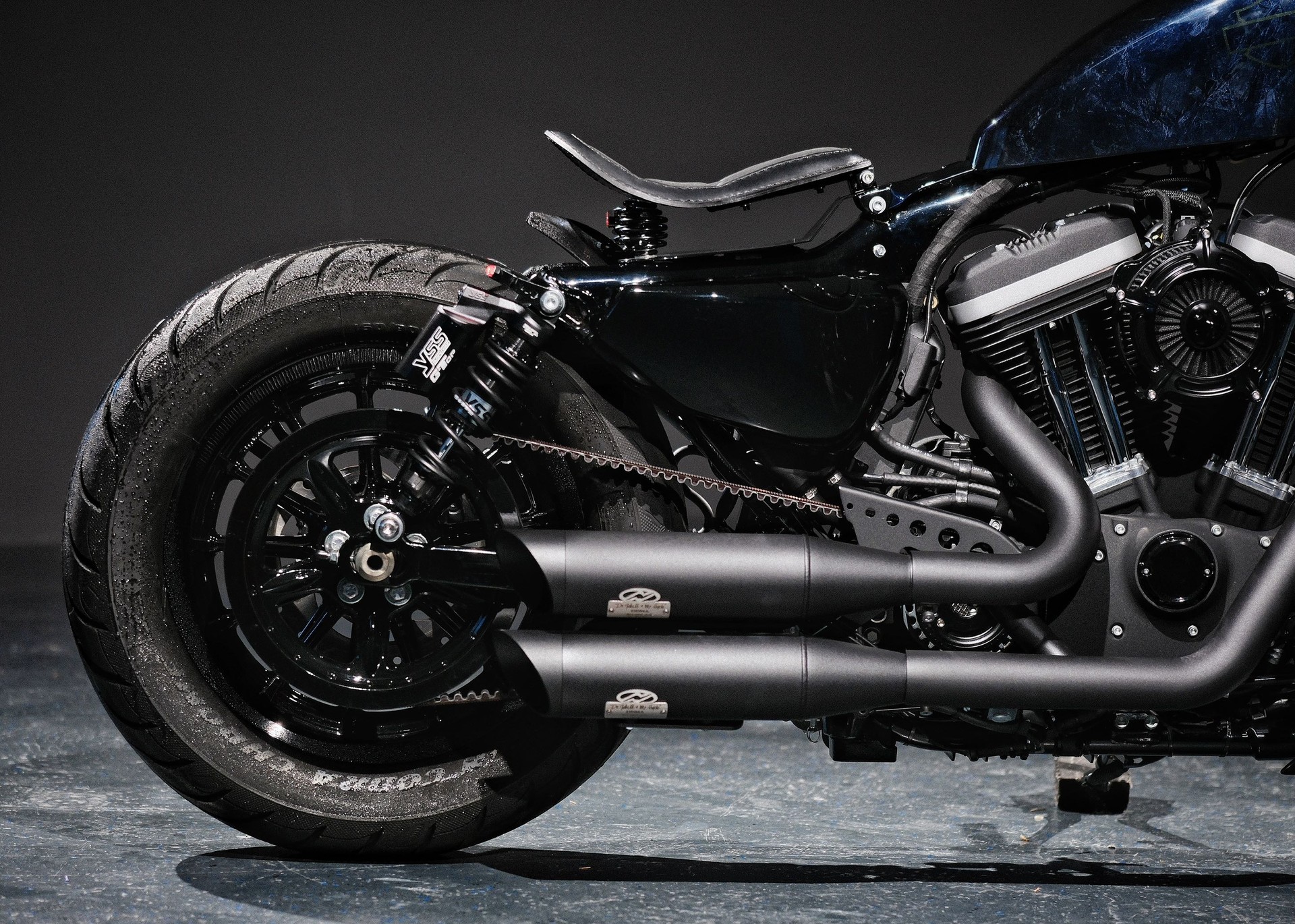 HARLEY-DAVIDSON XL 883 N Sportster Iron - 7