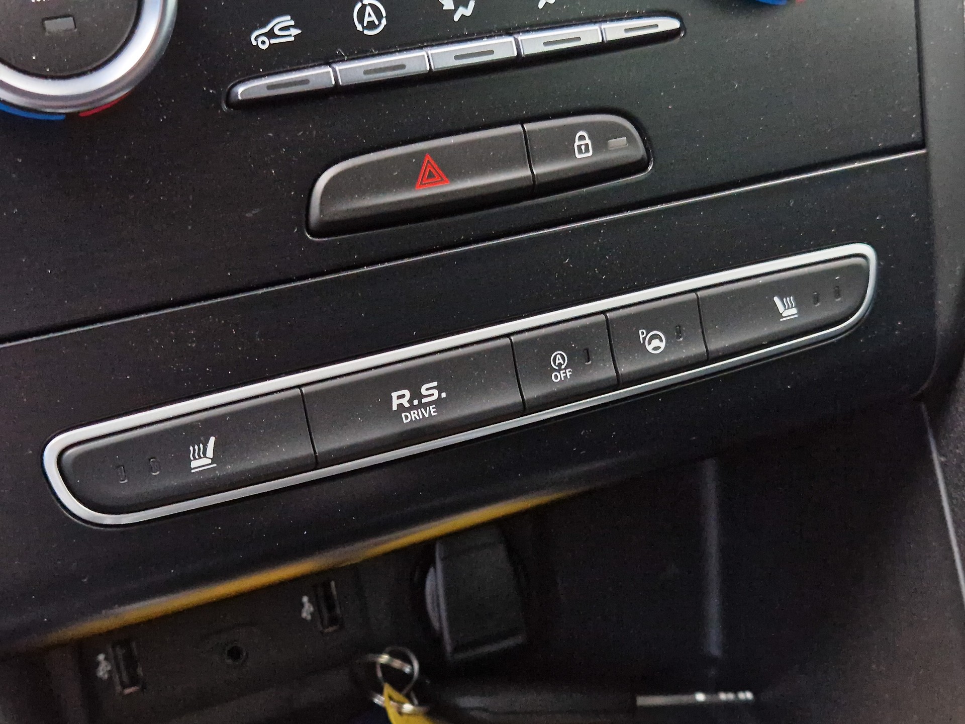 RENAULT MEGANE - 14