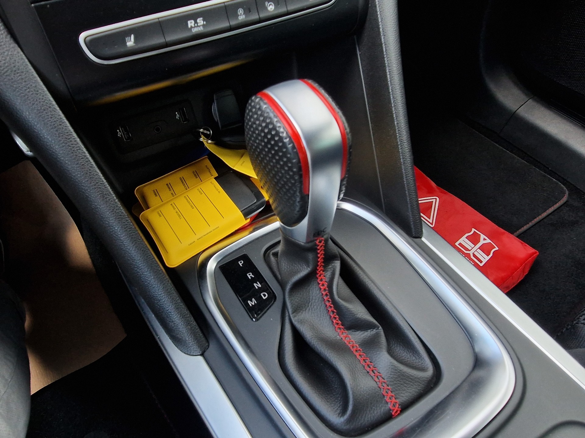 RENAULT MEGANE - 10