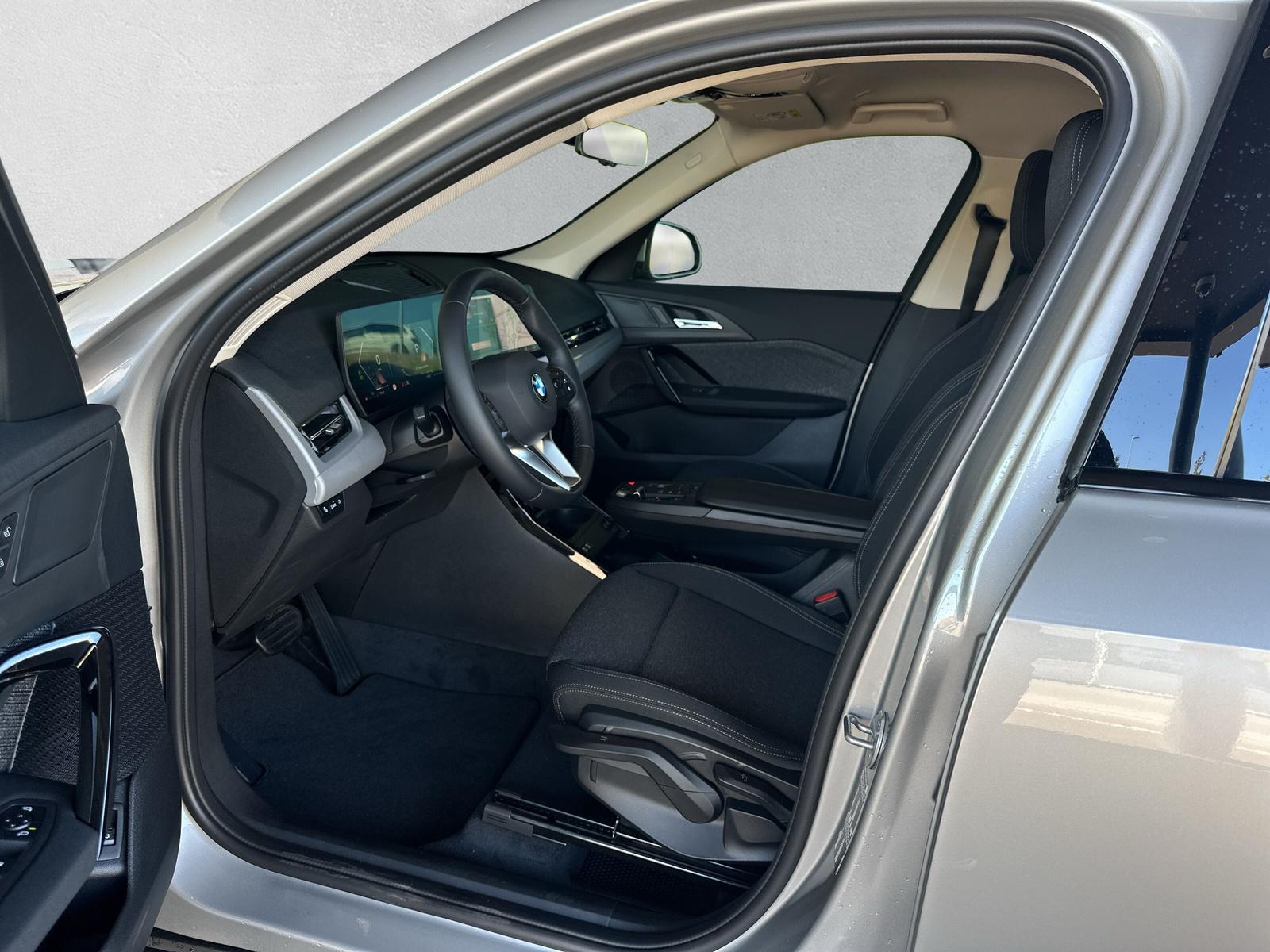 BMW X1 18i sDrive - 11