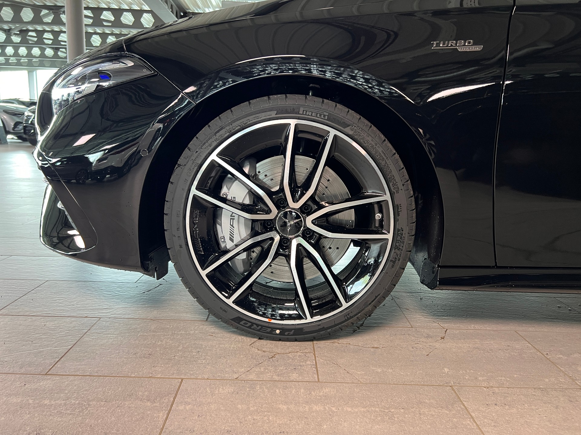 MERCEDES-BENZ A AMG 35 4Matic 8G-DCT - 6