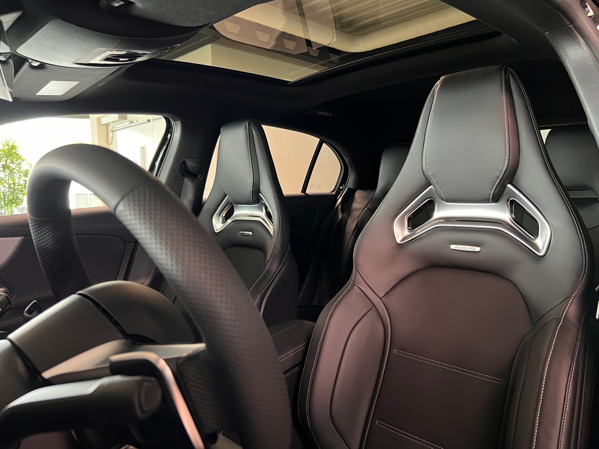 MERCEDES-BENZ A AMG 35 4Matic 8G-DCT - 12