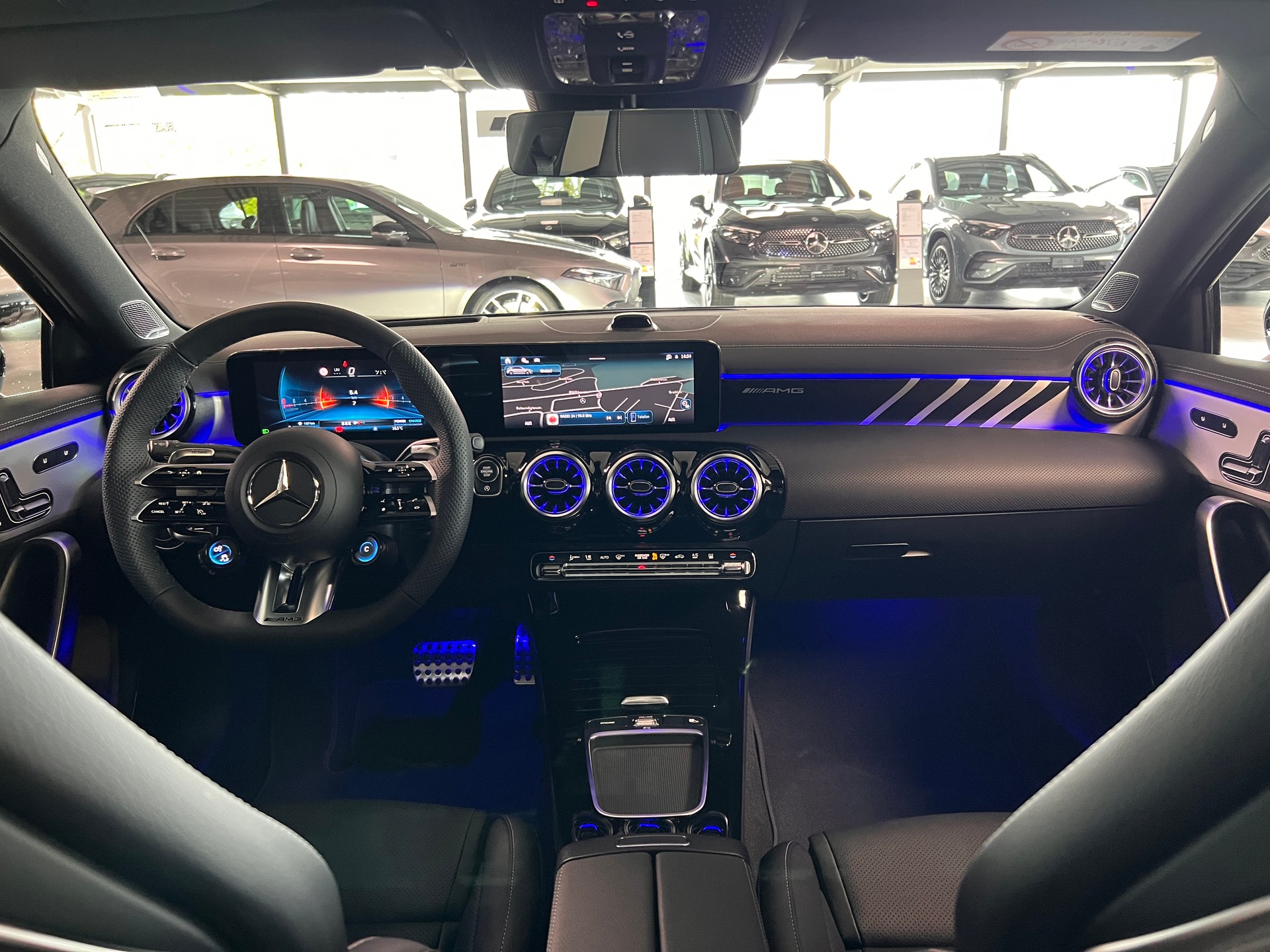 MERCEDES-BENZ A AMG 35 4Matic 8G-DCT - 13