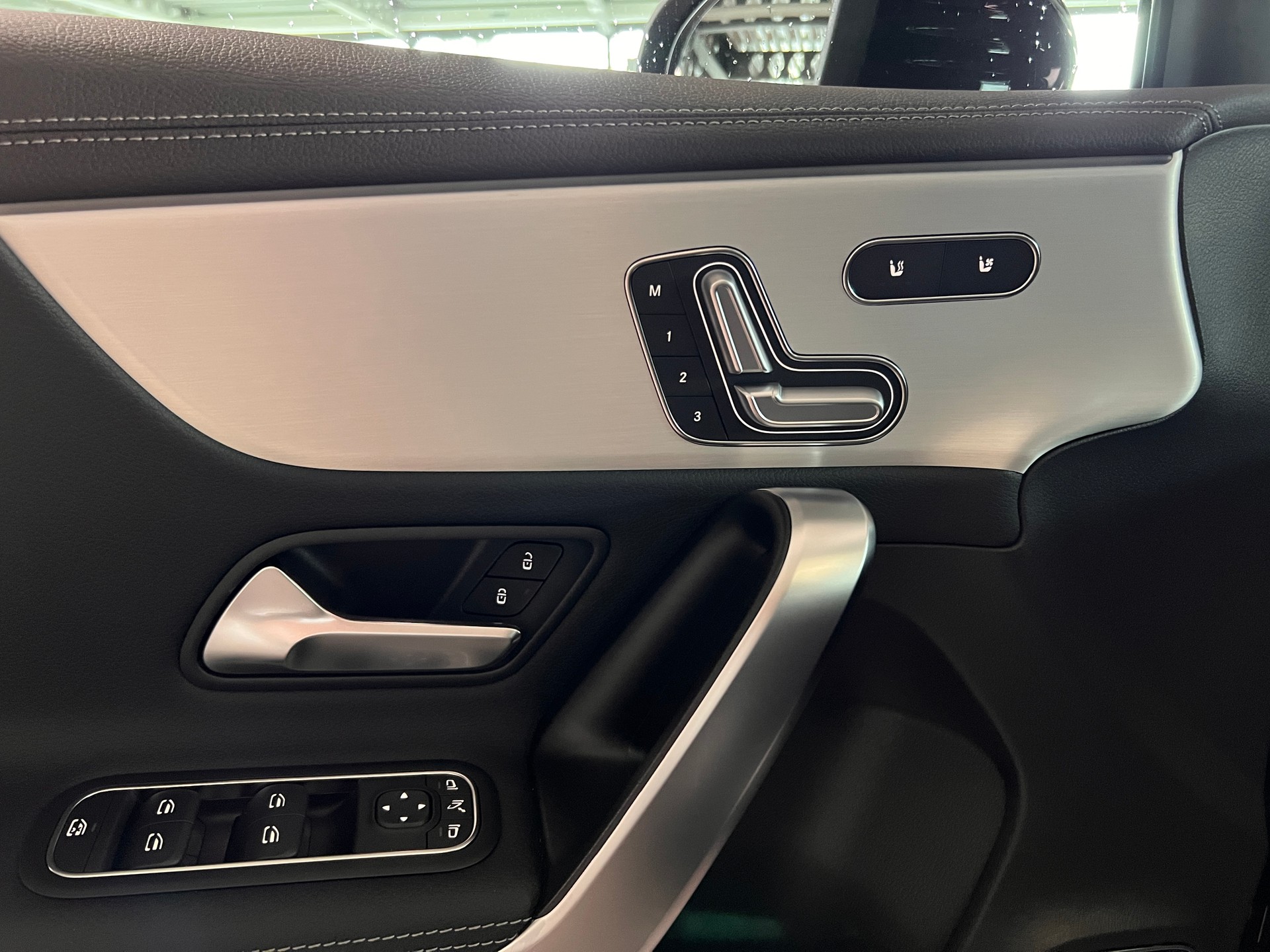 MERCEDES-BENZ A AMG 35 4Matic 8G-DCT - 14