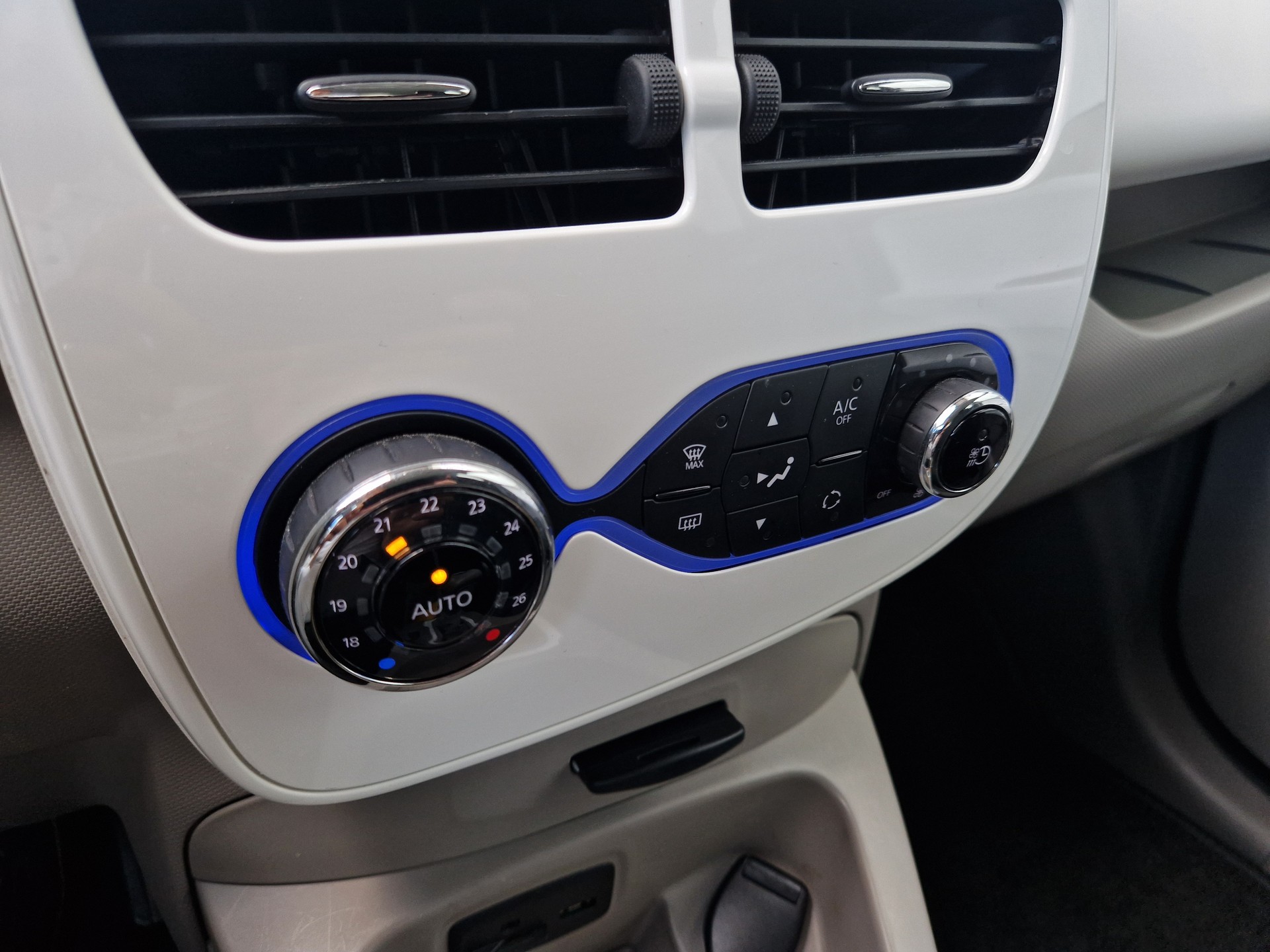 RENAULT ZOE R240 Life inkl. Batterie - 12