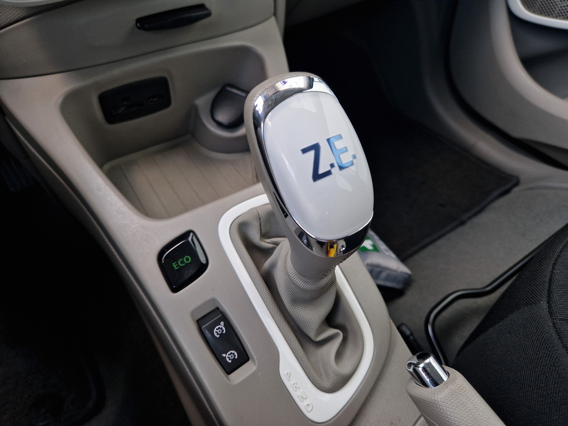 RENAULT ZOE R240 Life inkl. Batterie - 13