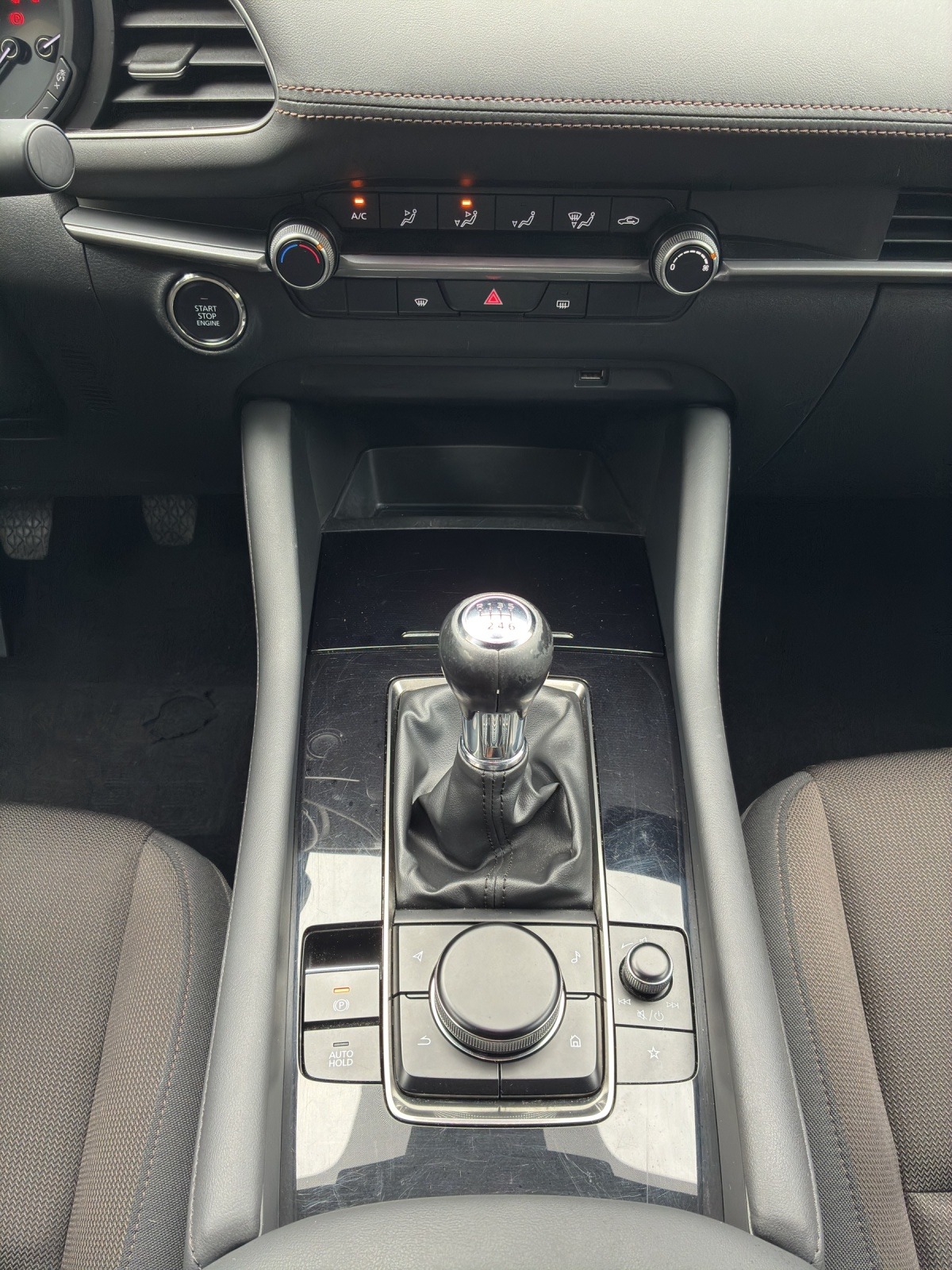 MAZDA 3 Hatchback SKYACTIV-X M Hybrid 180 Revolution AWD - 12