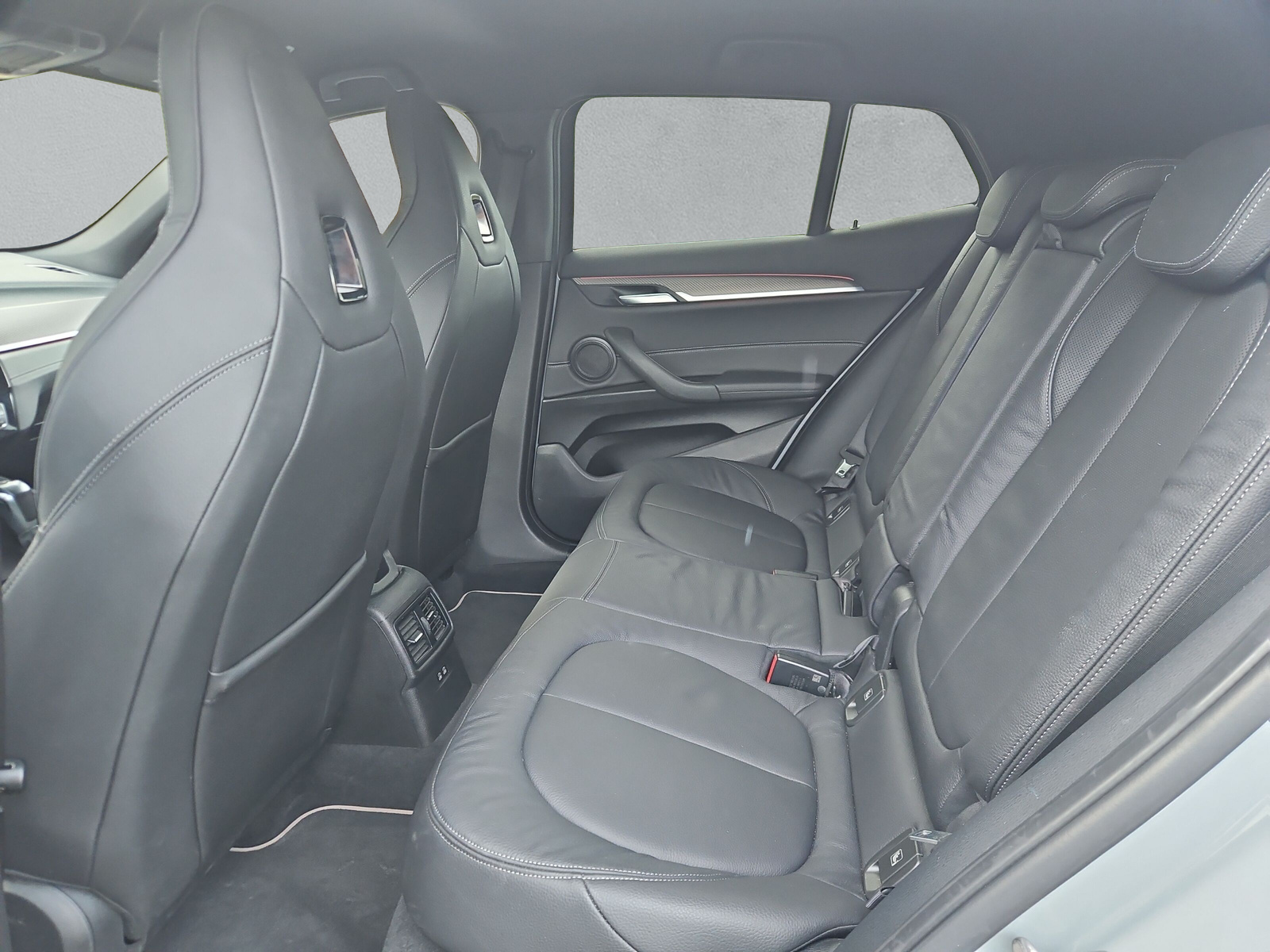 BMW X2 xDrive 25e M Mesh ** Action de leasing à 1.9% jusqu'au 31.12 ** - 12