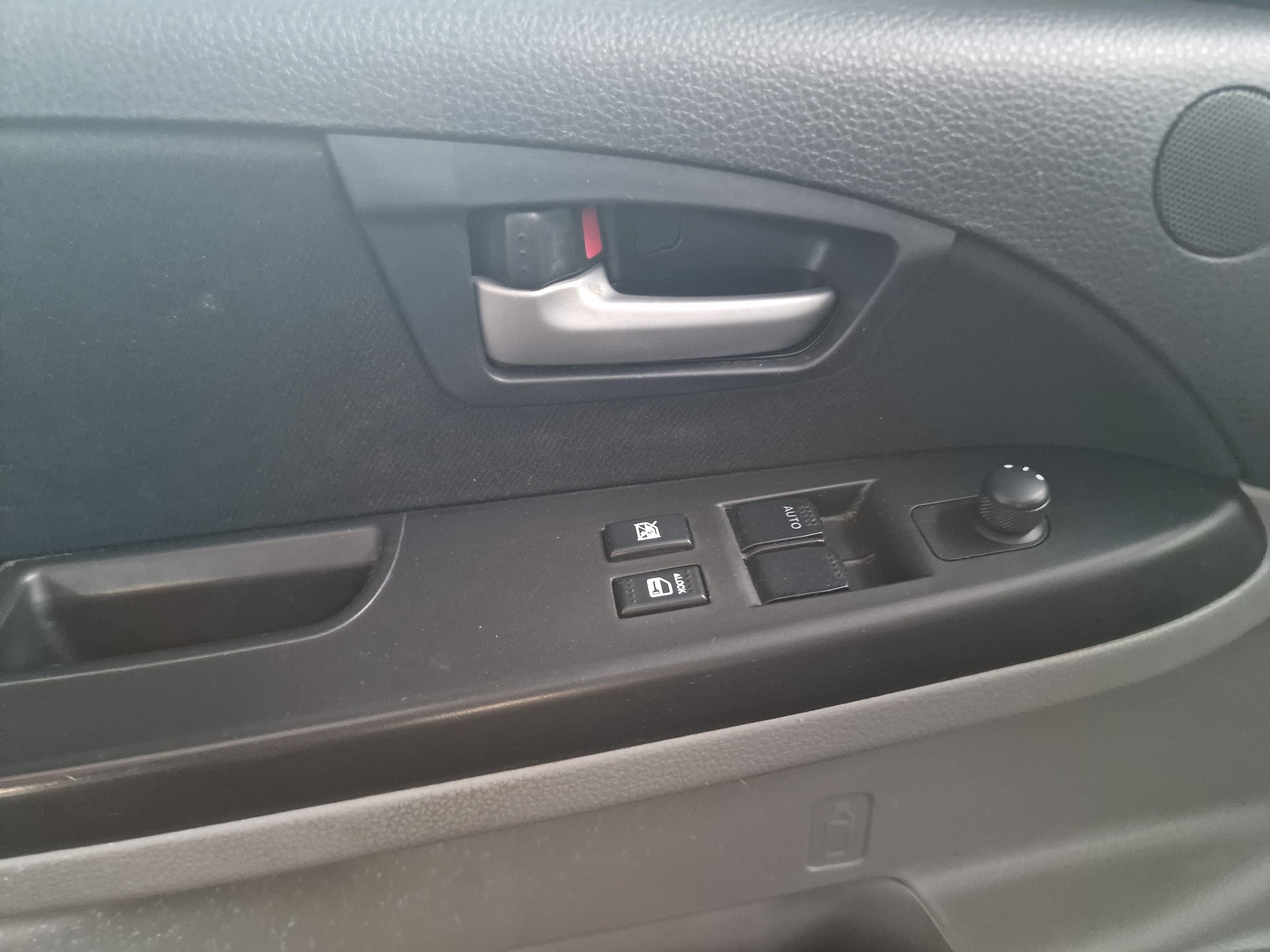 SUZUKI SX4 1.6 16V GL Top 4WD 12Mt Gara 8xRad MFK Neu - 21