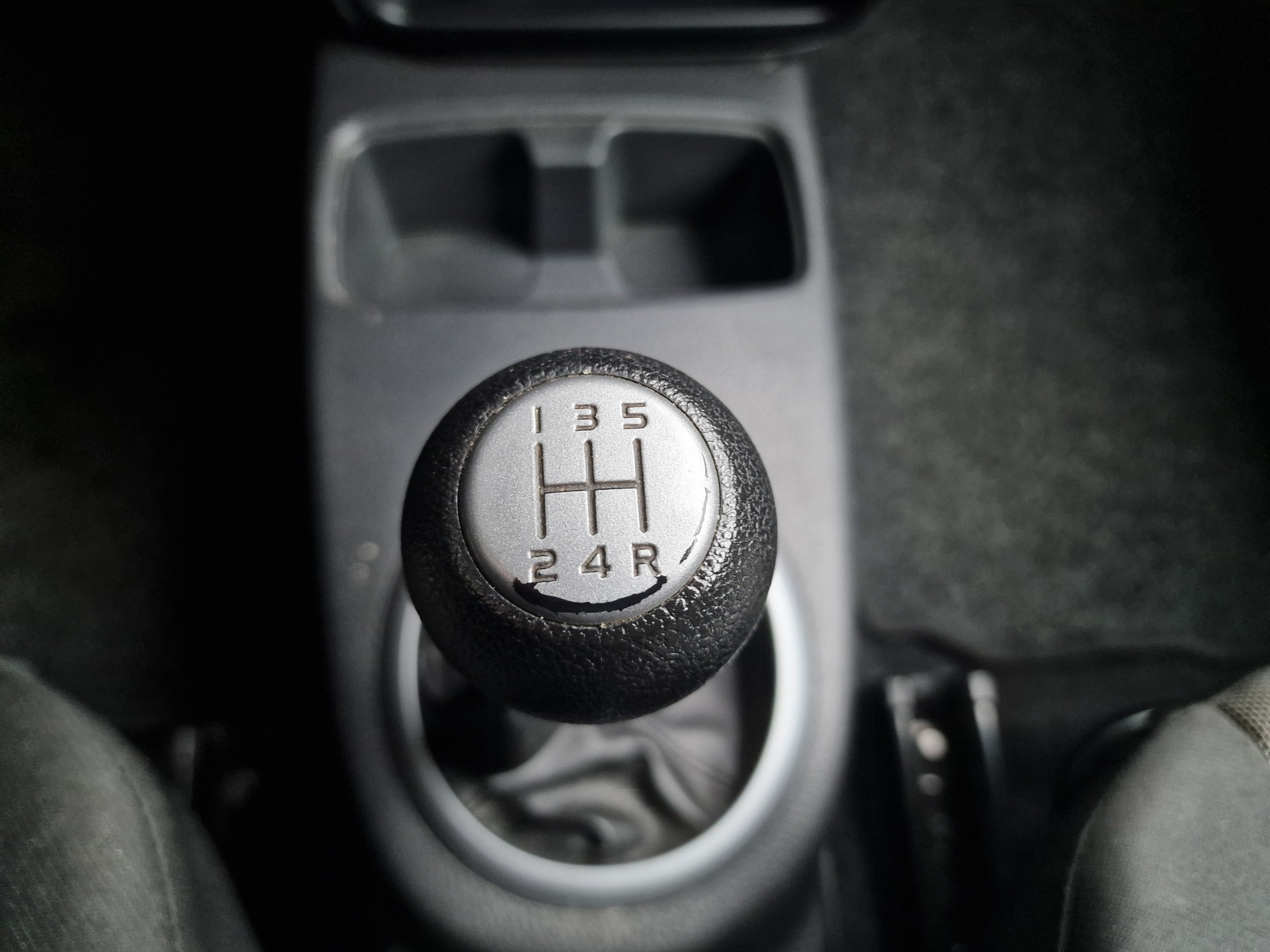 SUZUKI SX4 1.6 16V GL Top 4WD 12Mt Gara 8xRad MFK Neu - 18