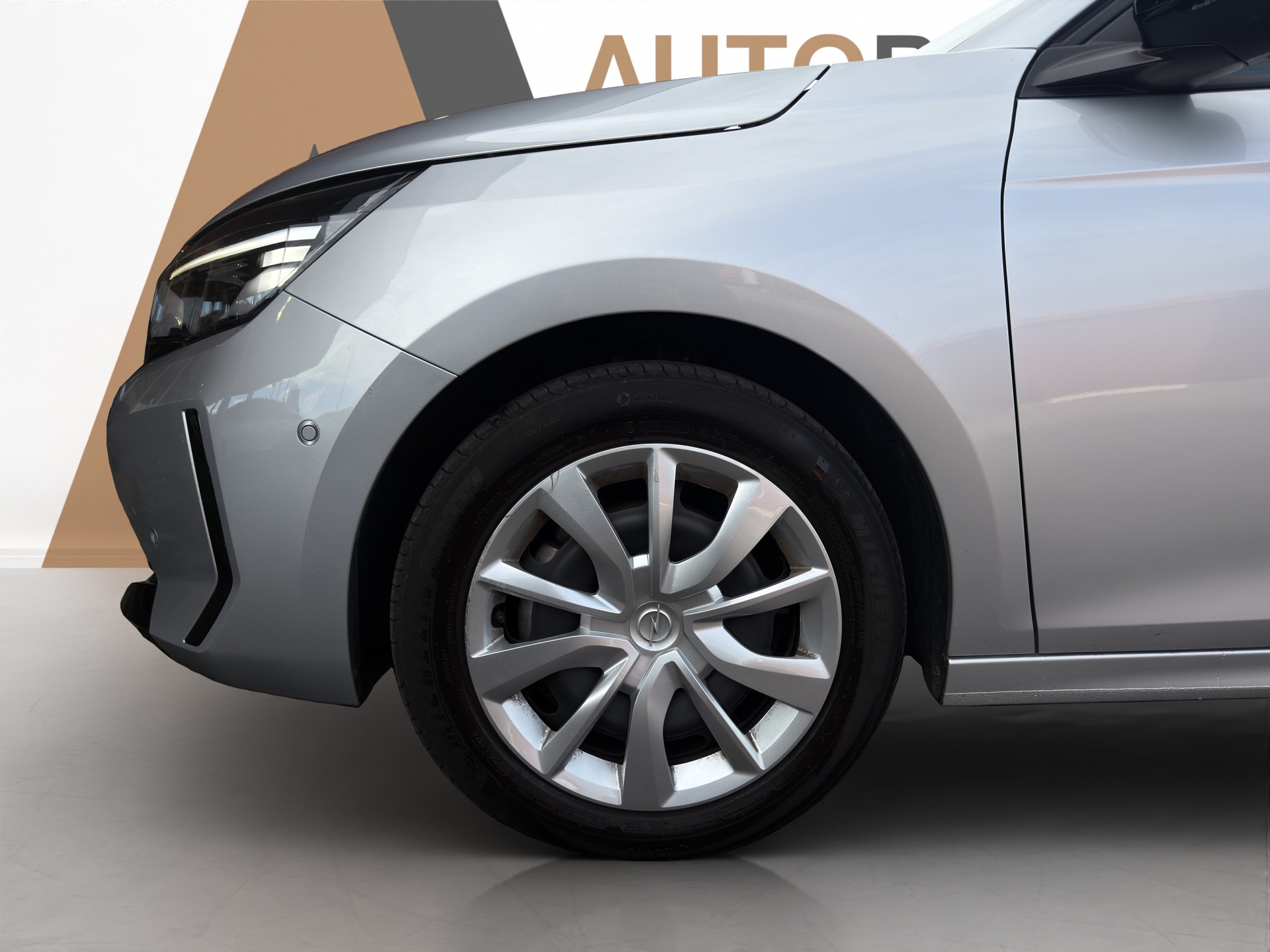 OPEL Corsa 1.2 T Edition Automat - 19