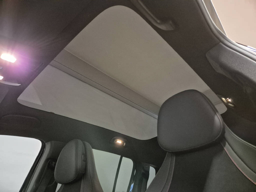 MERCEDES-BENZ GLB 220 4Matic - 5