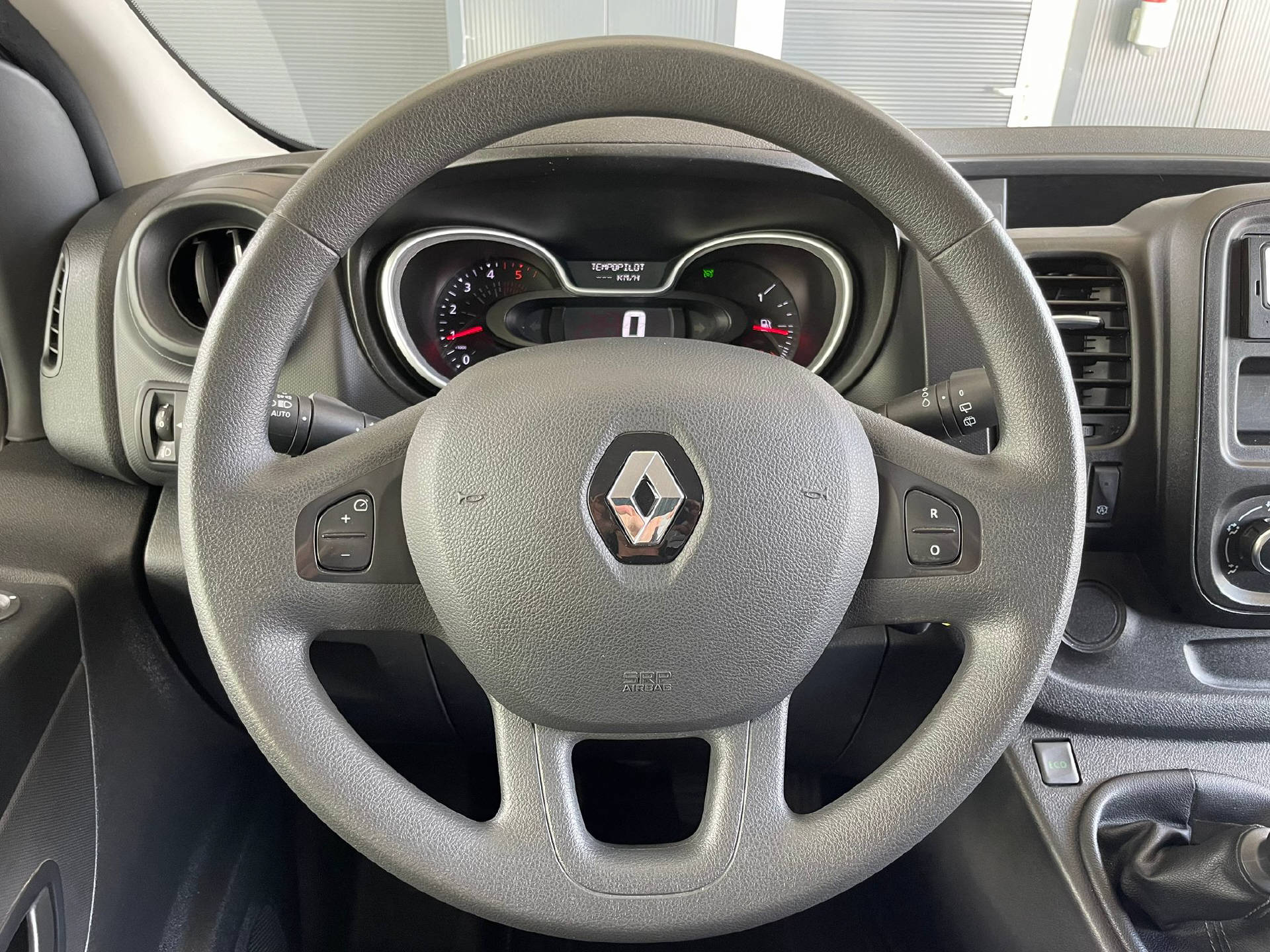 RENAULT Trafic Kaw. 3.0 t L1 H1 2.0 dCi 120 Business-8