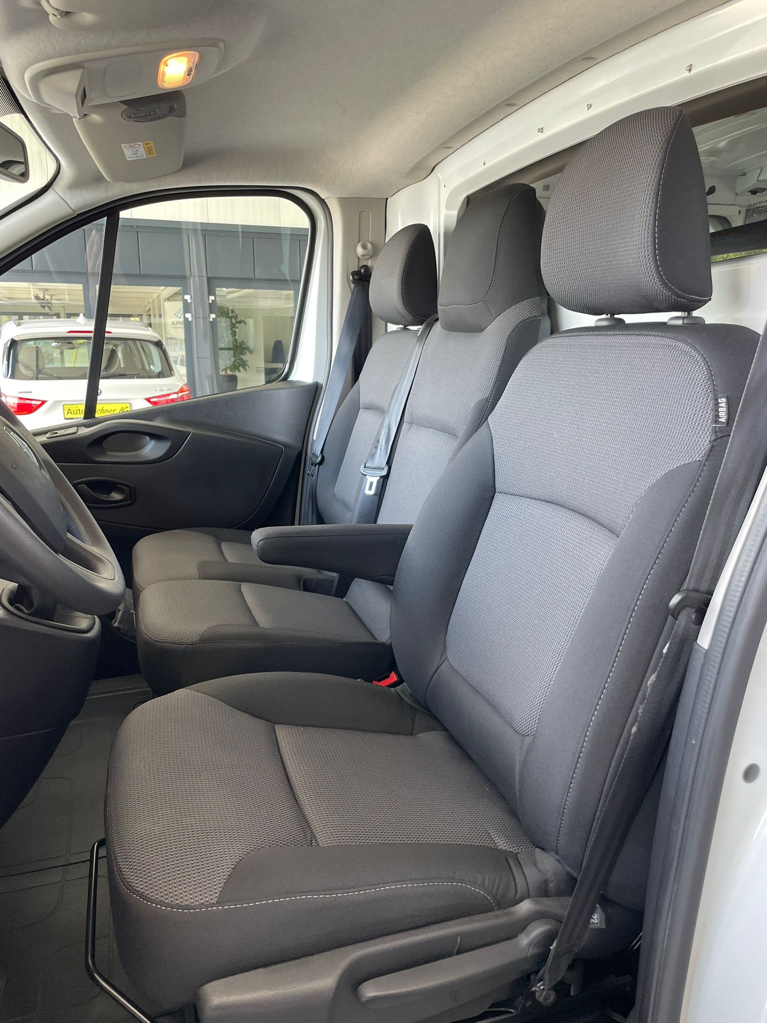 RENAULT Trafic Kaw. 3.0 t L1 H1 2.0 dCi 120 Business-6