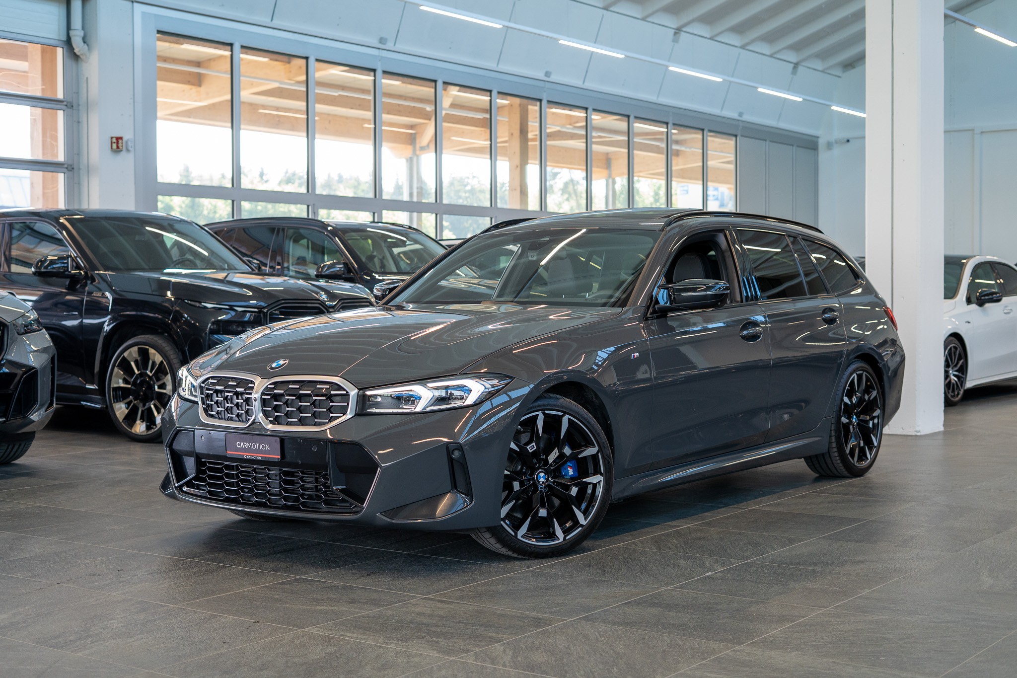 M340d xDrive Touring / M Sport Pro / LCI / Panorama / 360°Kamera / HeadUp