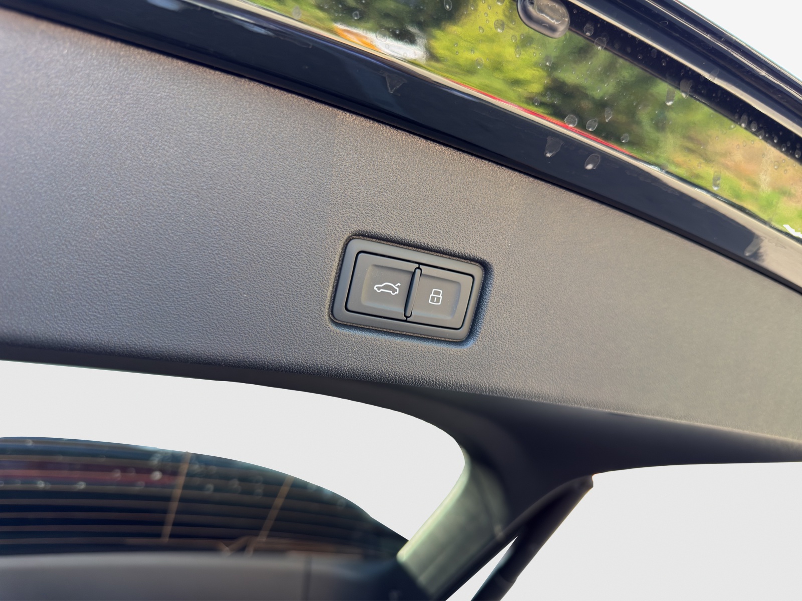 AUDI Q4 e-tron SUV quattro performance - 14