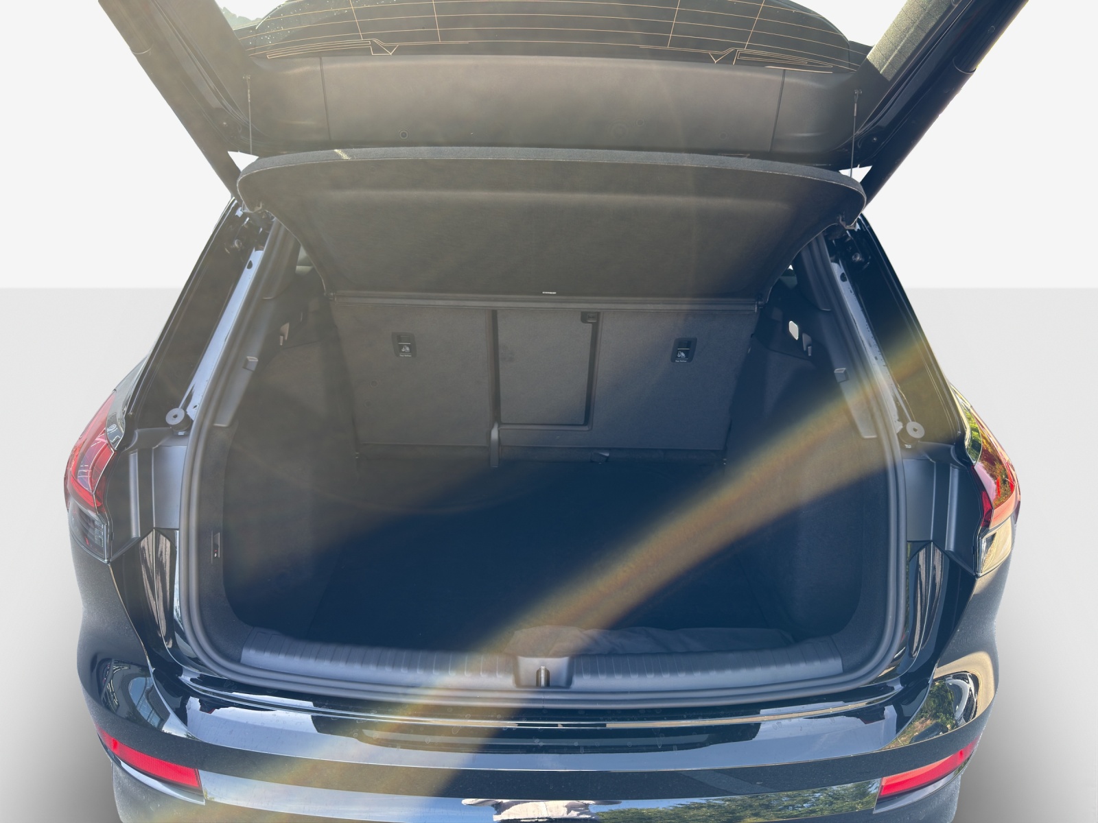 AUDI Q4 e-tron SUV quattro performance - 13
