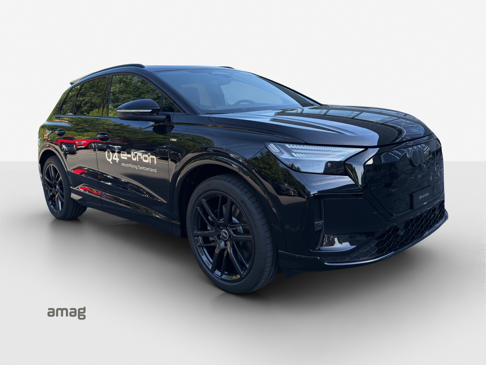 AUDI Q4 e-tron SUV quattro performance - 6