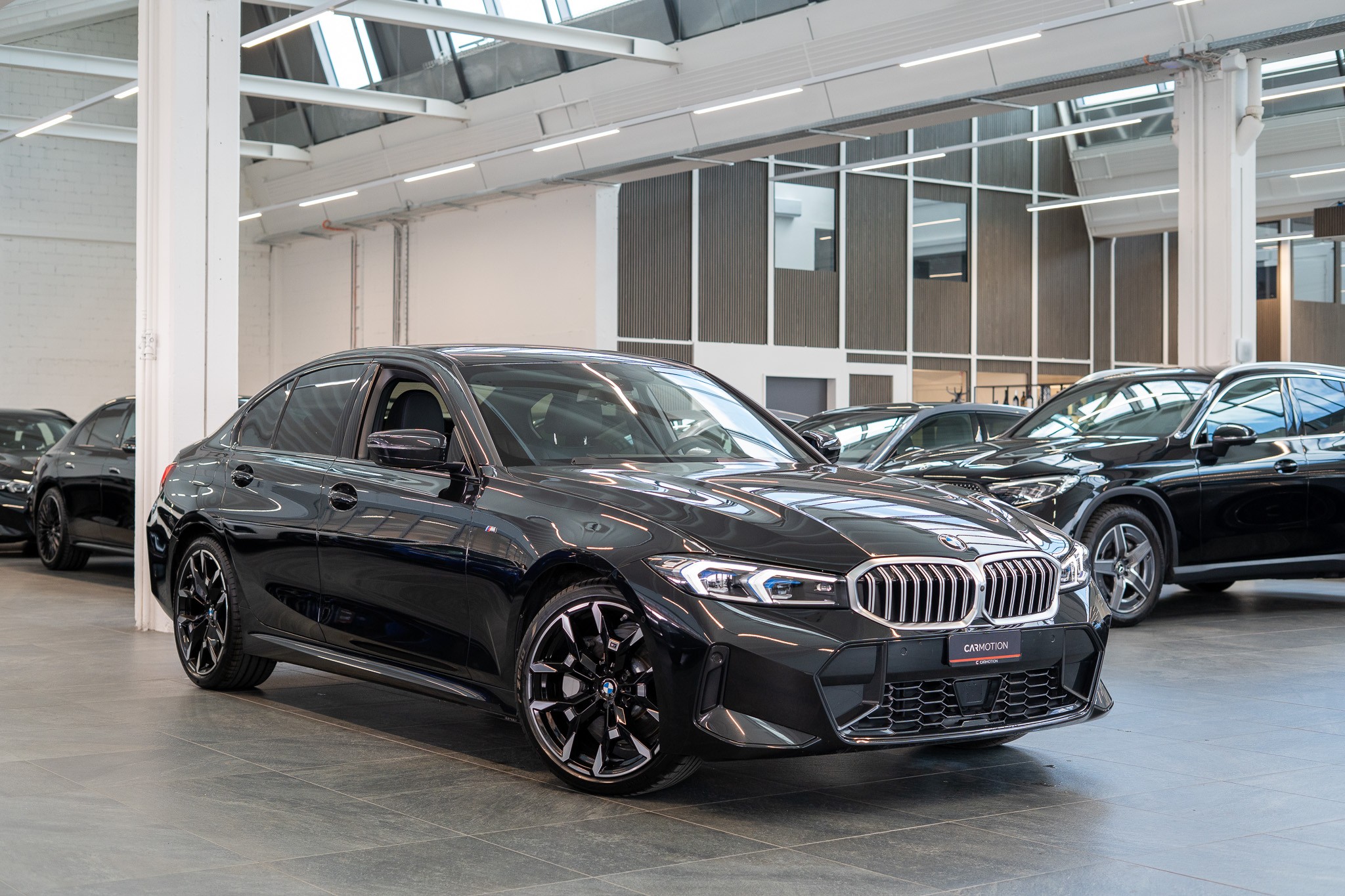 330i xDrive M Sport SAG / LCI / 360°Kamera / HeadUp
