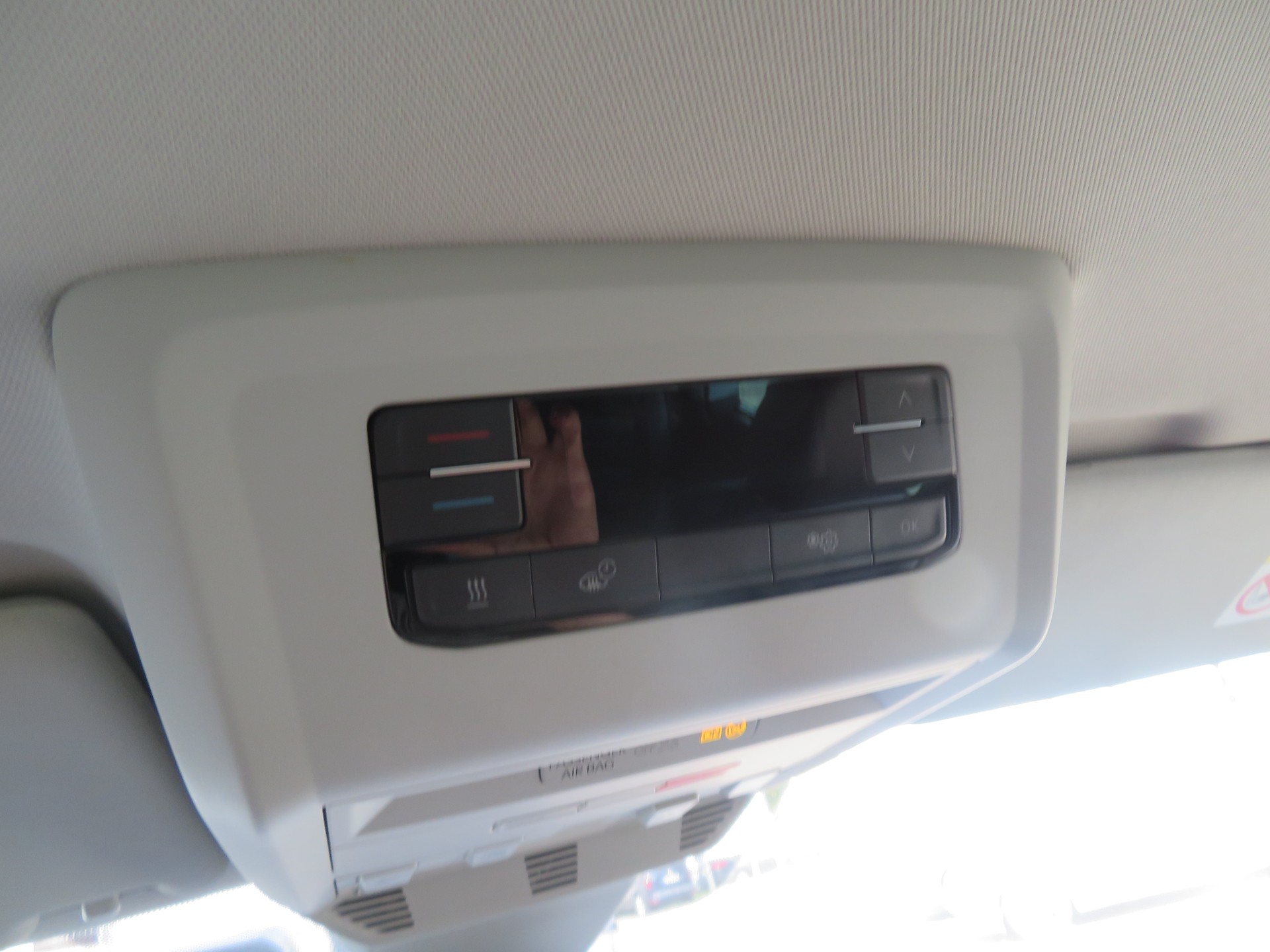 VW T6.1 Multivan 2.0 Bi-TDI Highline 4Motion DSG - 12